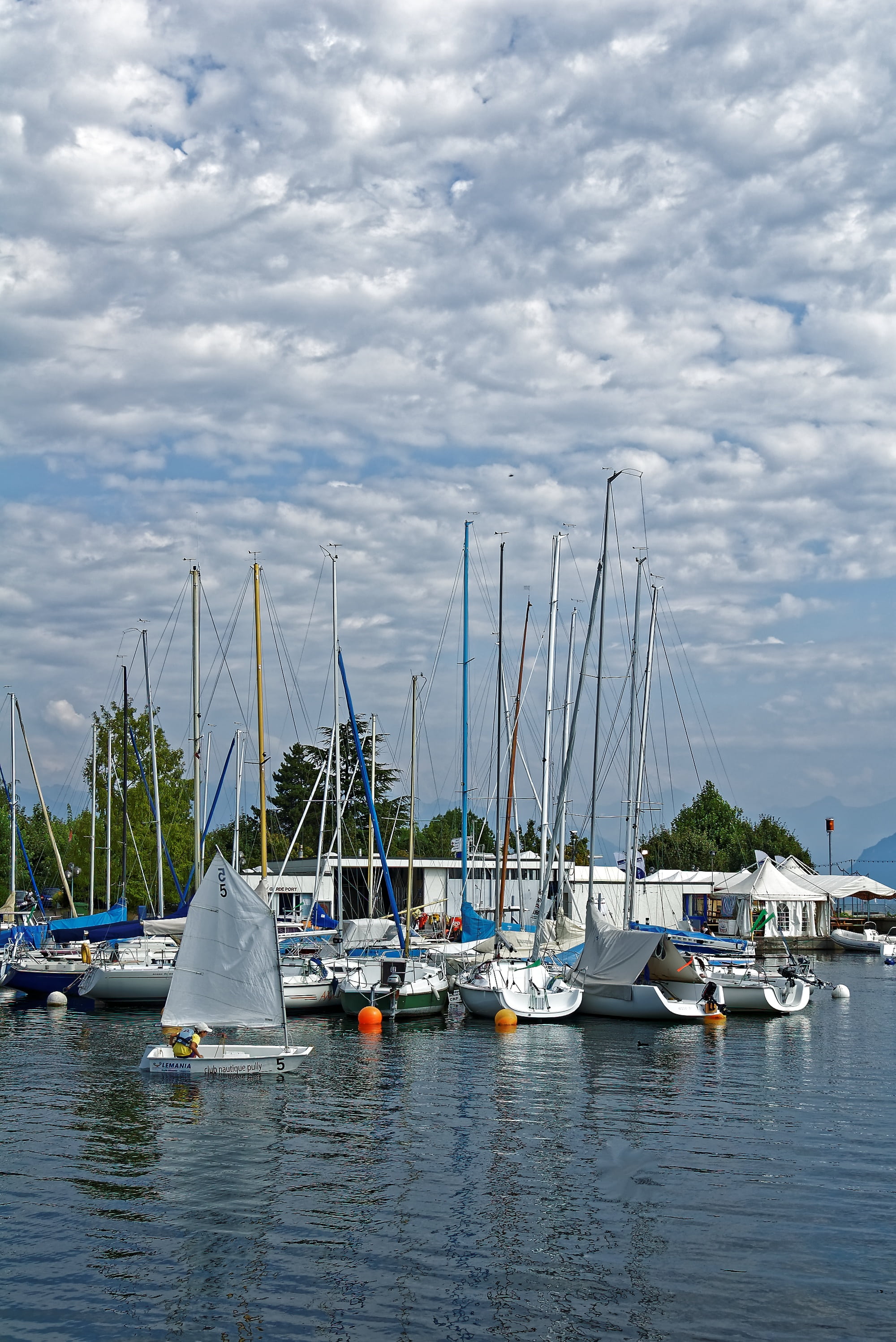 2K, sailing boat, day, travel, nature, sky, switzerland, nautical vessel, port, transportation, ship, mood, moored, pole, regatta, lake, blue, mast, waterfront, Phone HD Wallpaper