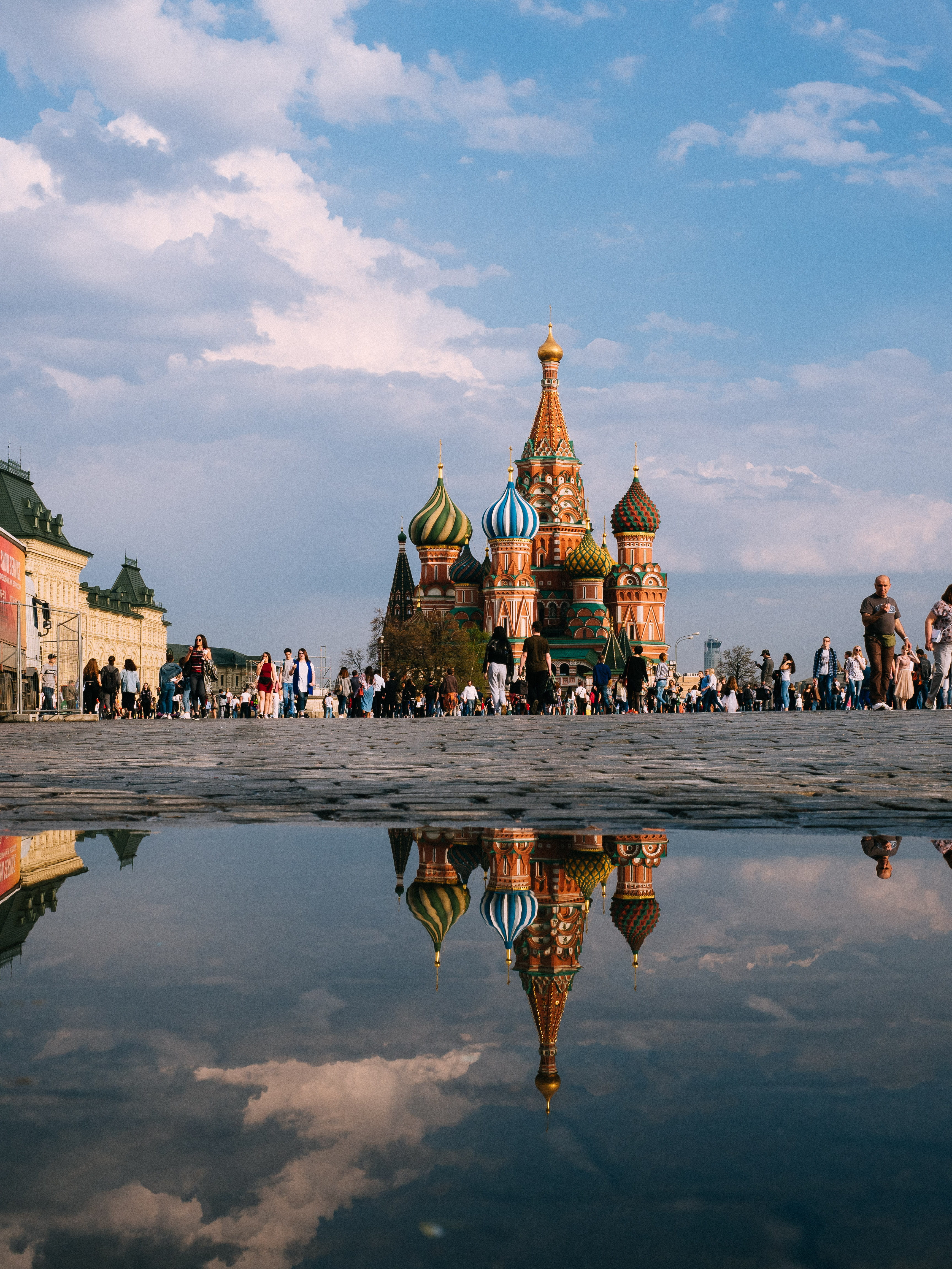 exploring, famous, summer, soviet, moscow, moskva, red square, reflection, religion, basilic, group of people, water, large group of people, center, architecture, Phone HD Wallpaper