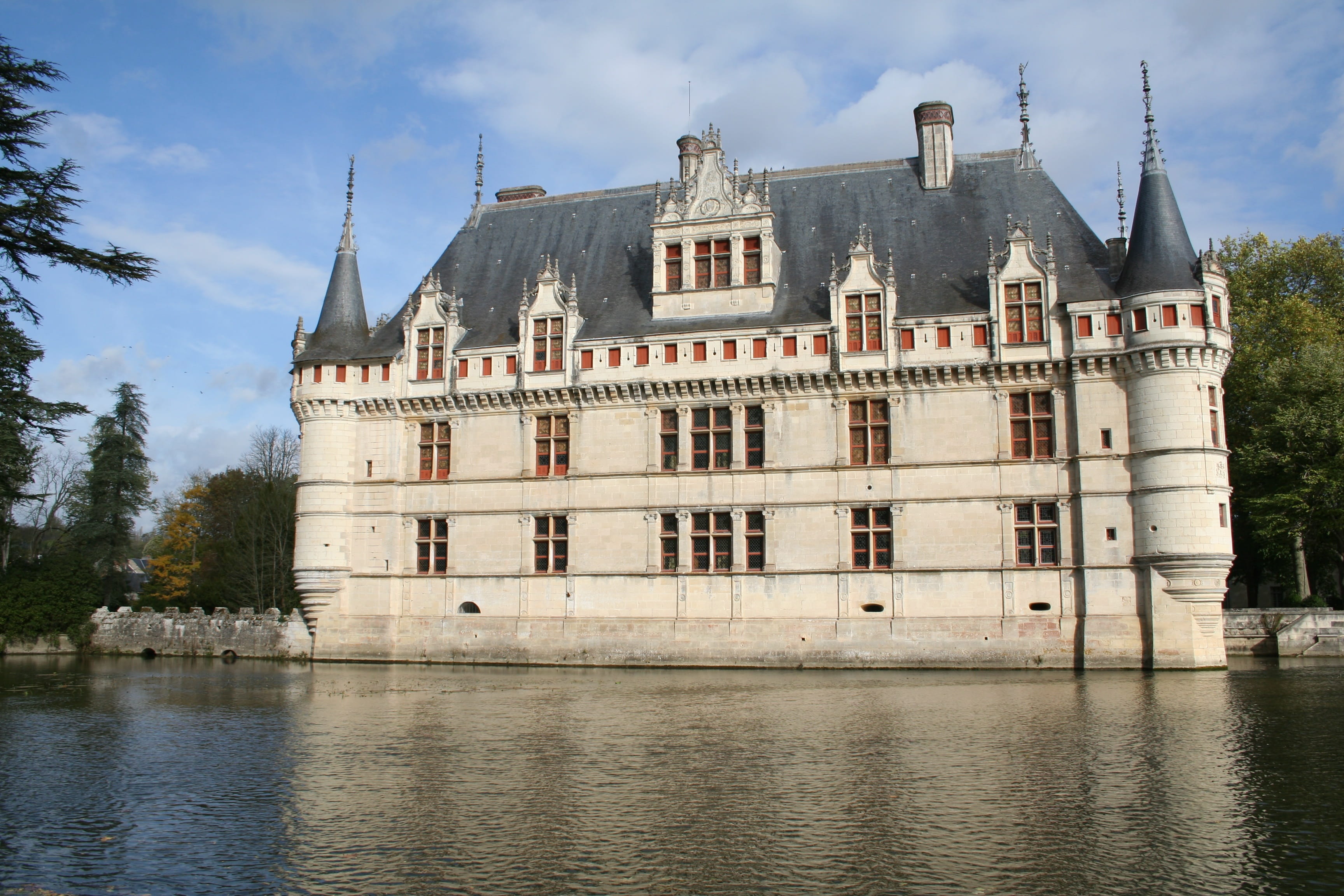 loire, nature, building, valley, history, waterfront, cloud - sky, reflection, river, sky, France, Loire Valley, house, châteaux de la loire, the past, HD Wallpaper