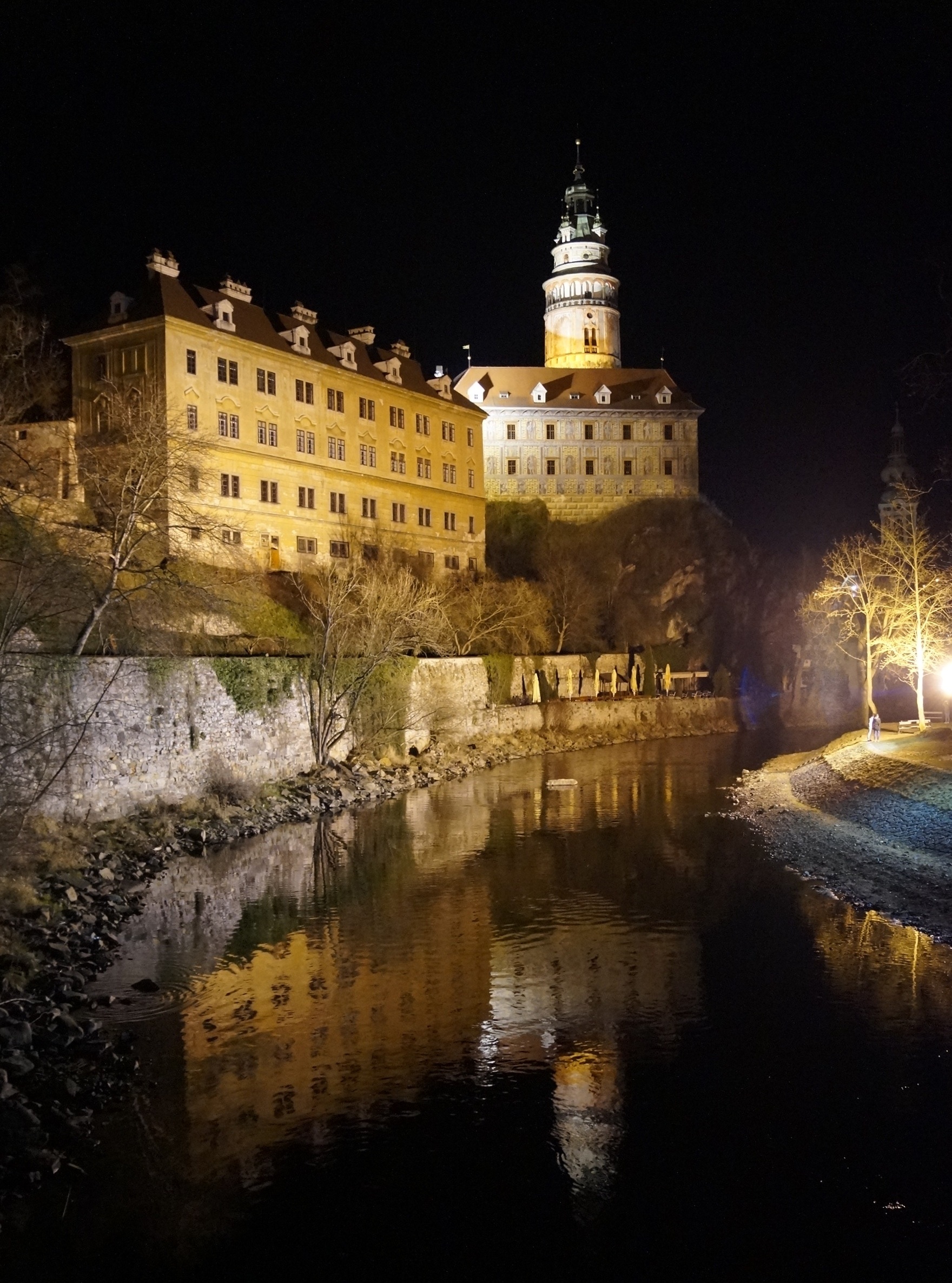 czech krumlov, city, nature, history, waterfront, water, no people, built structure, architecture, tree, south bohemia, night, 1080P, building exterior, Phone HD Wallpaper