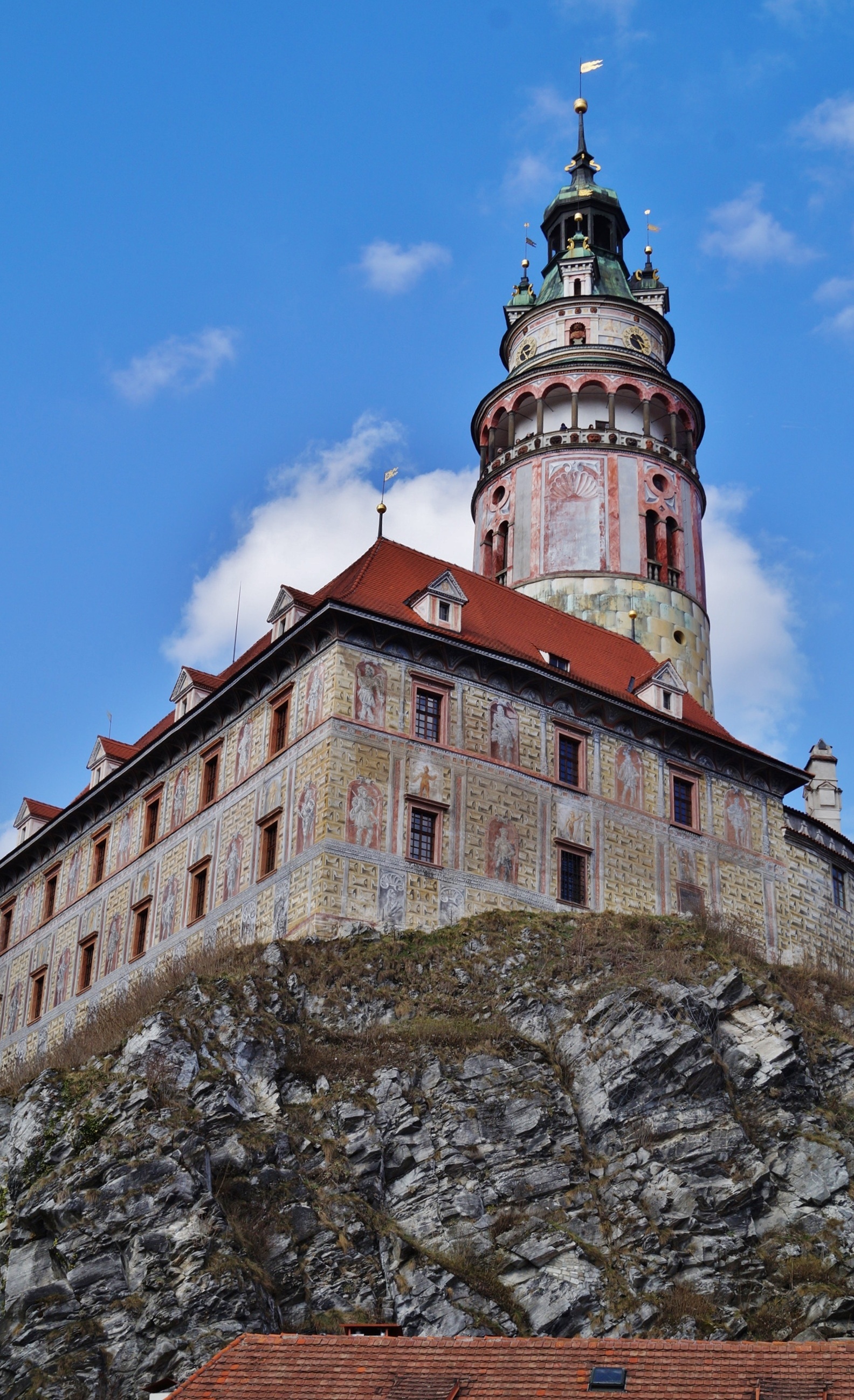 architecture, czech krumlov, 2K, history, solid, wall, monument, building exterior, no people, sky, czech republic, nature, built structure, rock - object, Phone HD Wallpaper