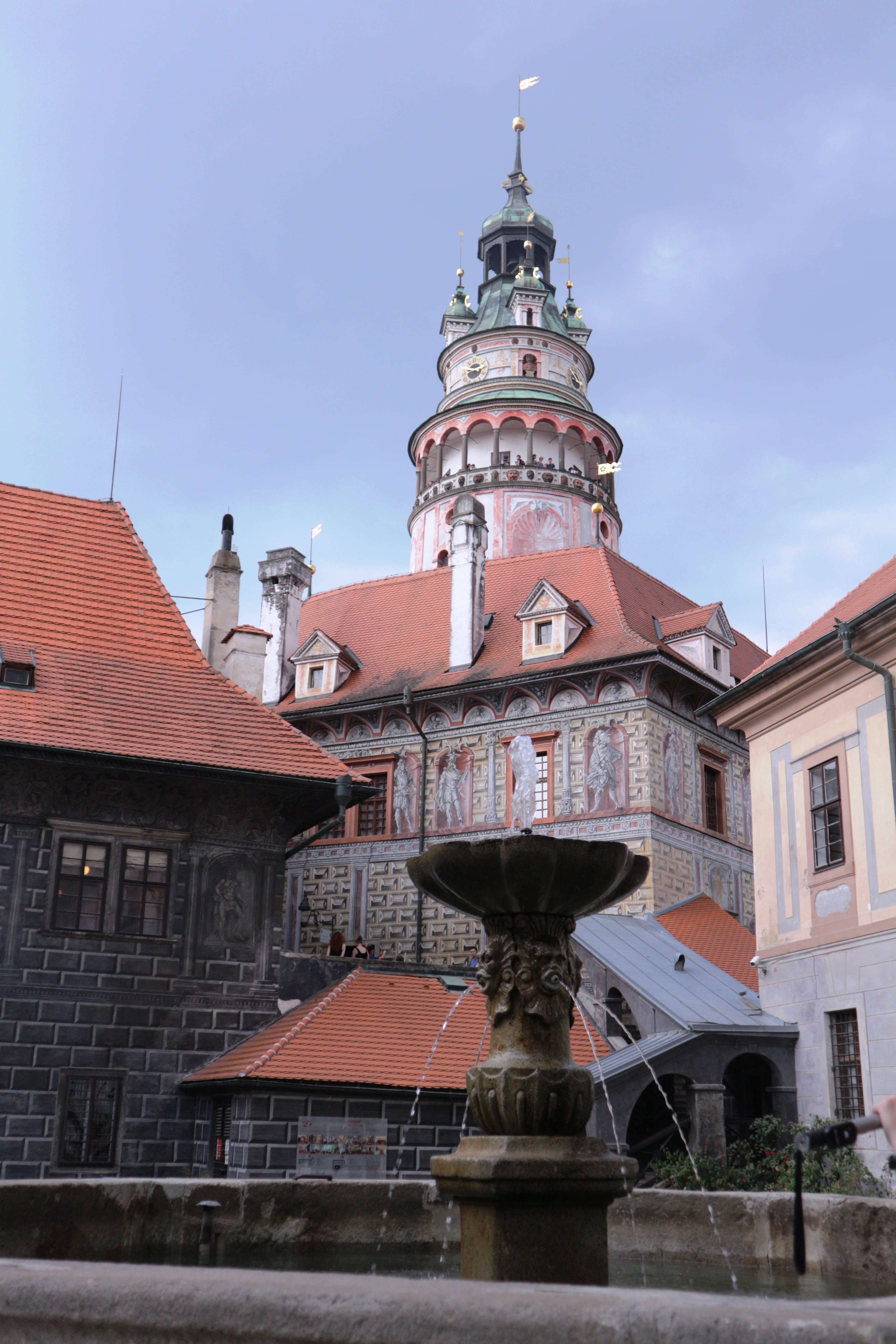 spire, český krumlov, low angle view, tourism, nature, cityscape, no people, history, sky, day, krumlov, heritage, unesco, representation, castle, courtyard, Phone HD Wallpaper