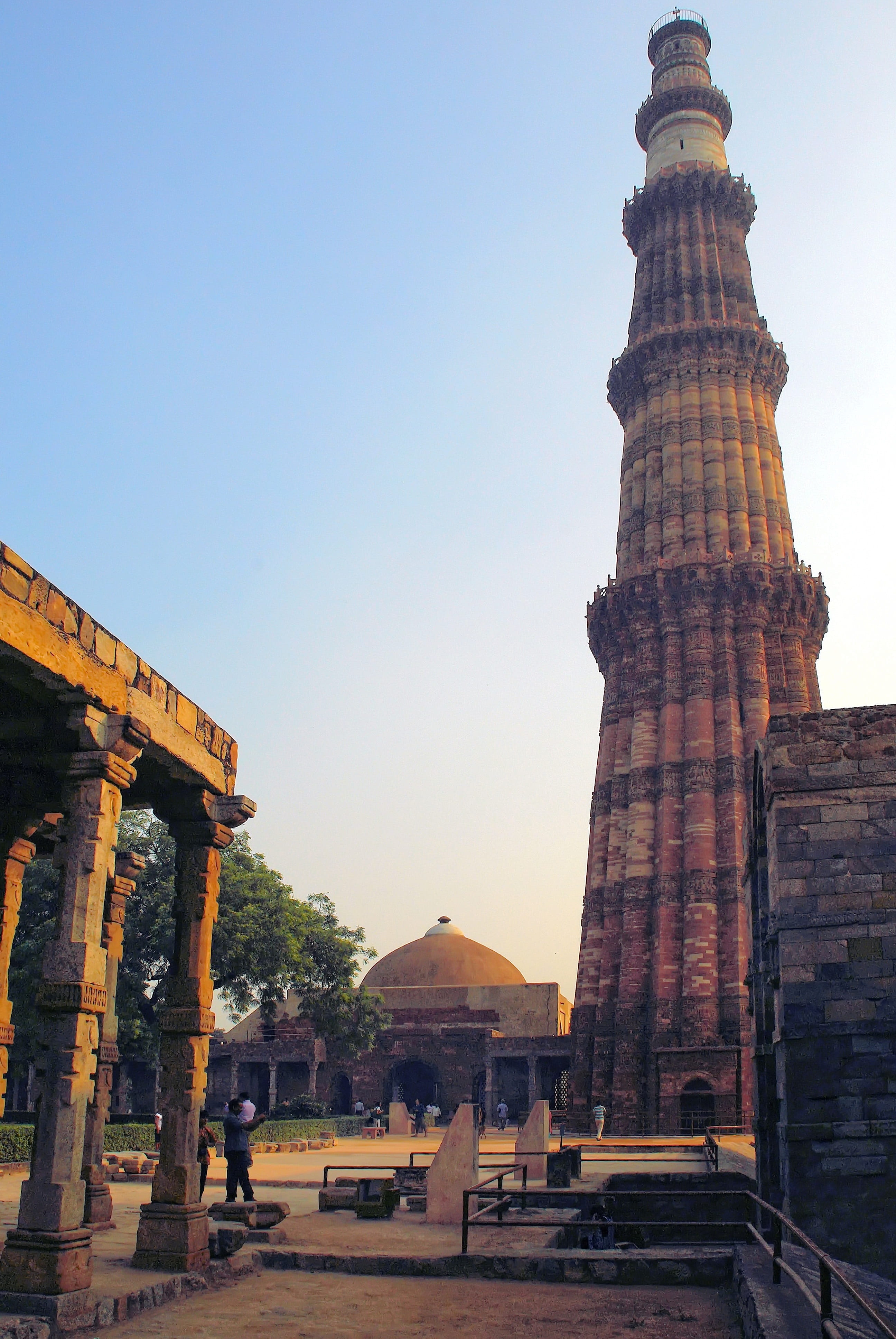 religion, travel, sky, mosque, ancient civilization, minaret, nature, great mughal, outdoors, ancient, sandstone, clear sky, building exterior, architecture, Phone HD Wallpaper