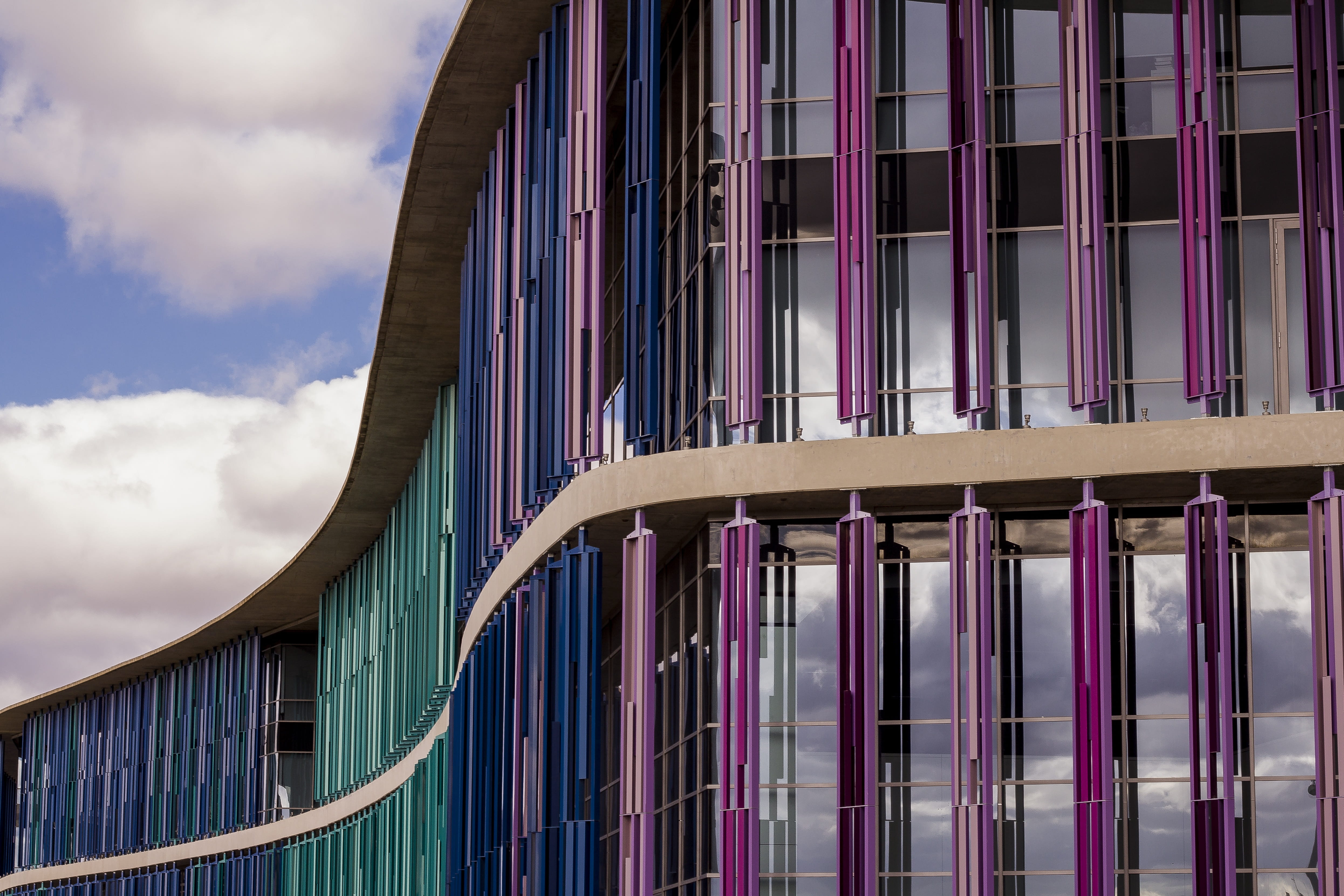 modernism, modern, composition, building, modernist, government, cloud - sky, glass, city, curves, offices, nature, modern building, no people, futuristic, HD Wallpaper