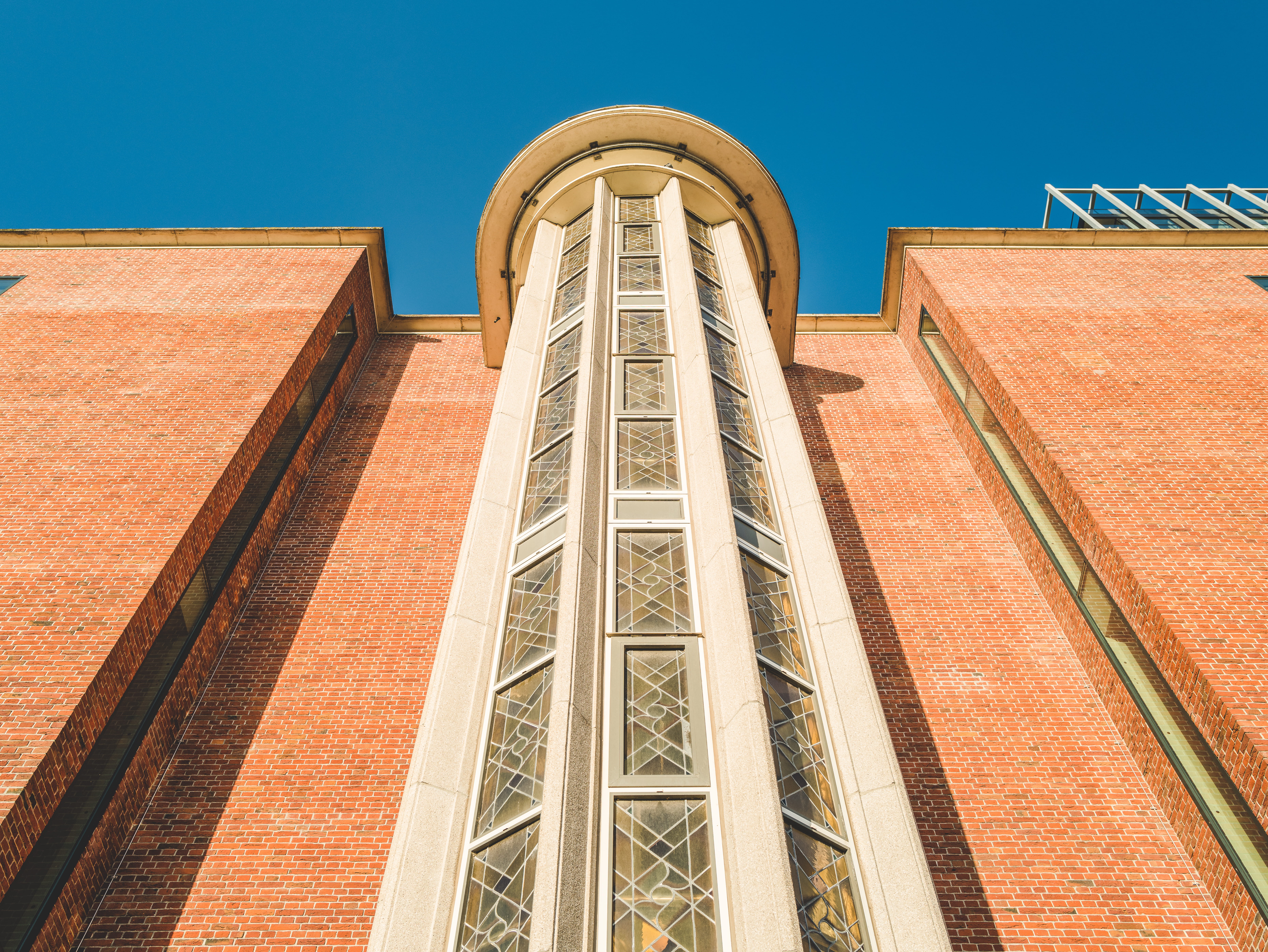 day, holland, bell tower, glass, art deco, low angle view, buillding, 5K, residential district, city, netherlands, sunlight, alab, noord, tower, modernist, HD Wallpaper