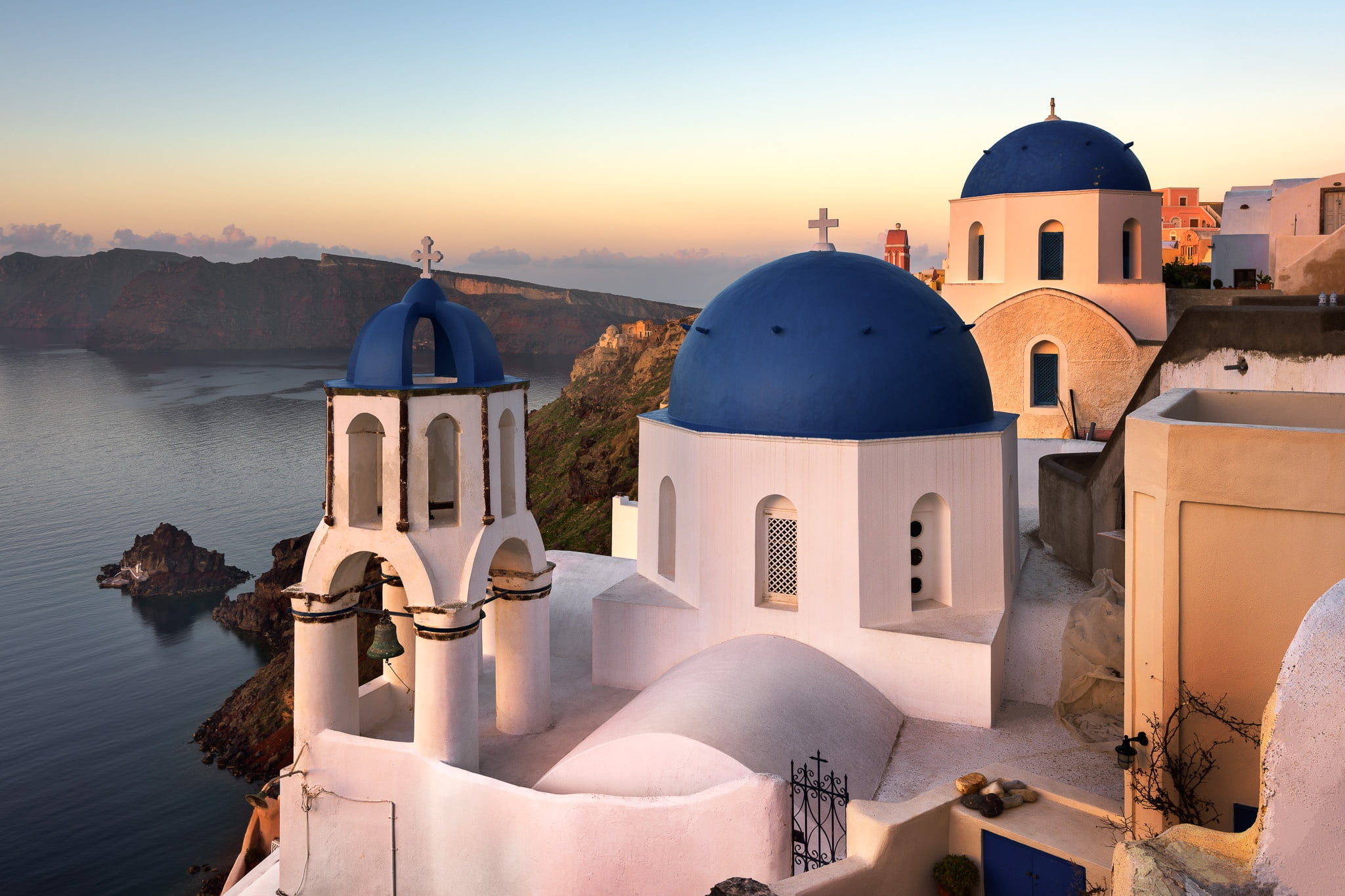 rocks, Thira, 1080P, Santorini, dome, sea, the city, landscape, Church, Ia, Greece, sunset, island, HD Wallpaper