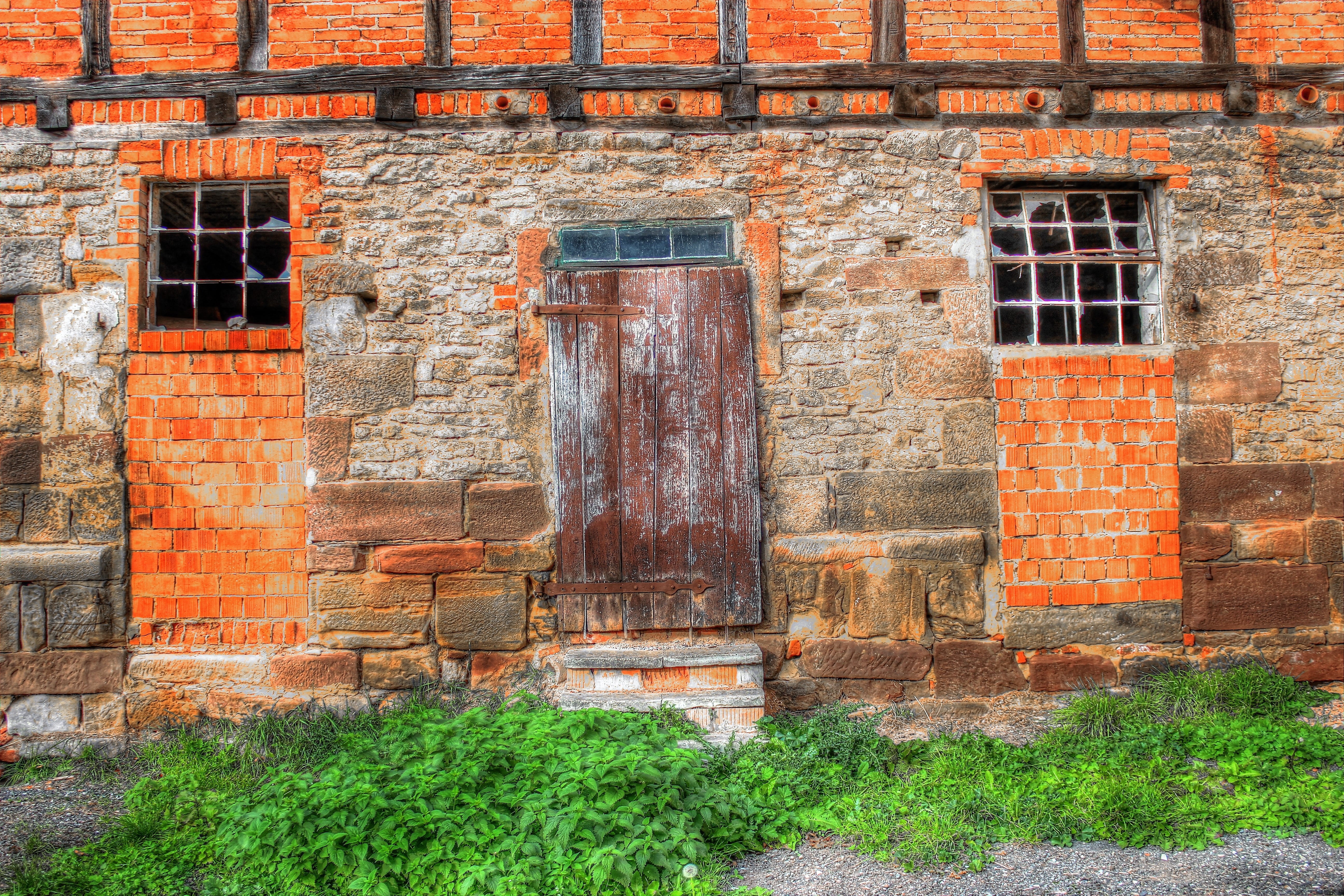 stainless, brick wall, outdoors, shed old, old, house, decay, building, lapsed, security, architecture, door opening, 5K, stone wall, old masonry, scale, HD Wallpaper