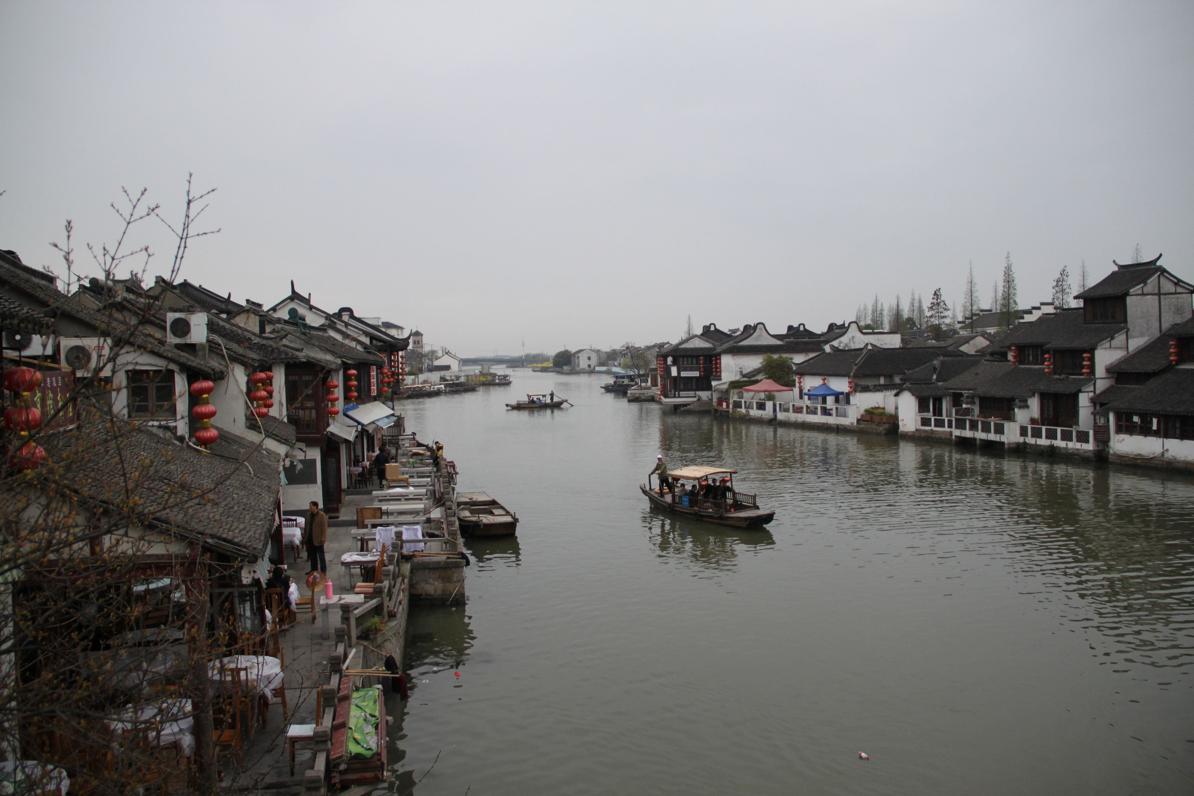 outdoors, building, watertown, 4K, nautical vessel, house, built structure, shanghai, sky, architecture, no people, waterfront, transportation, china wind, HD Wallpaper