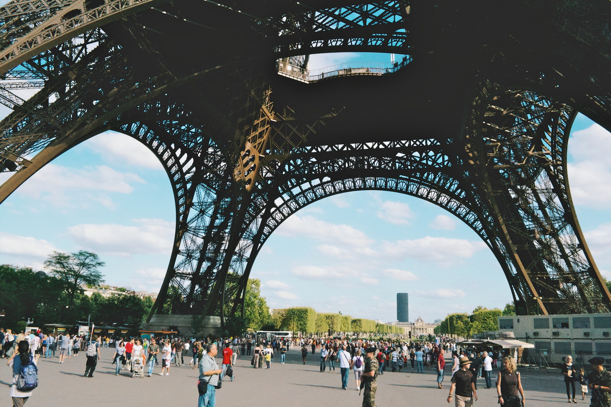 tourists, eiffel, tower, france, 1080P, Paris, Eiffel Tower, people, HD Wallpaper