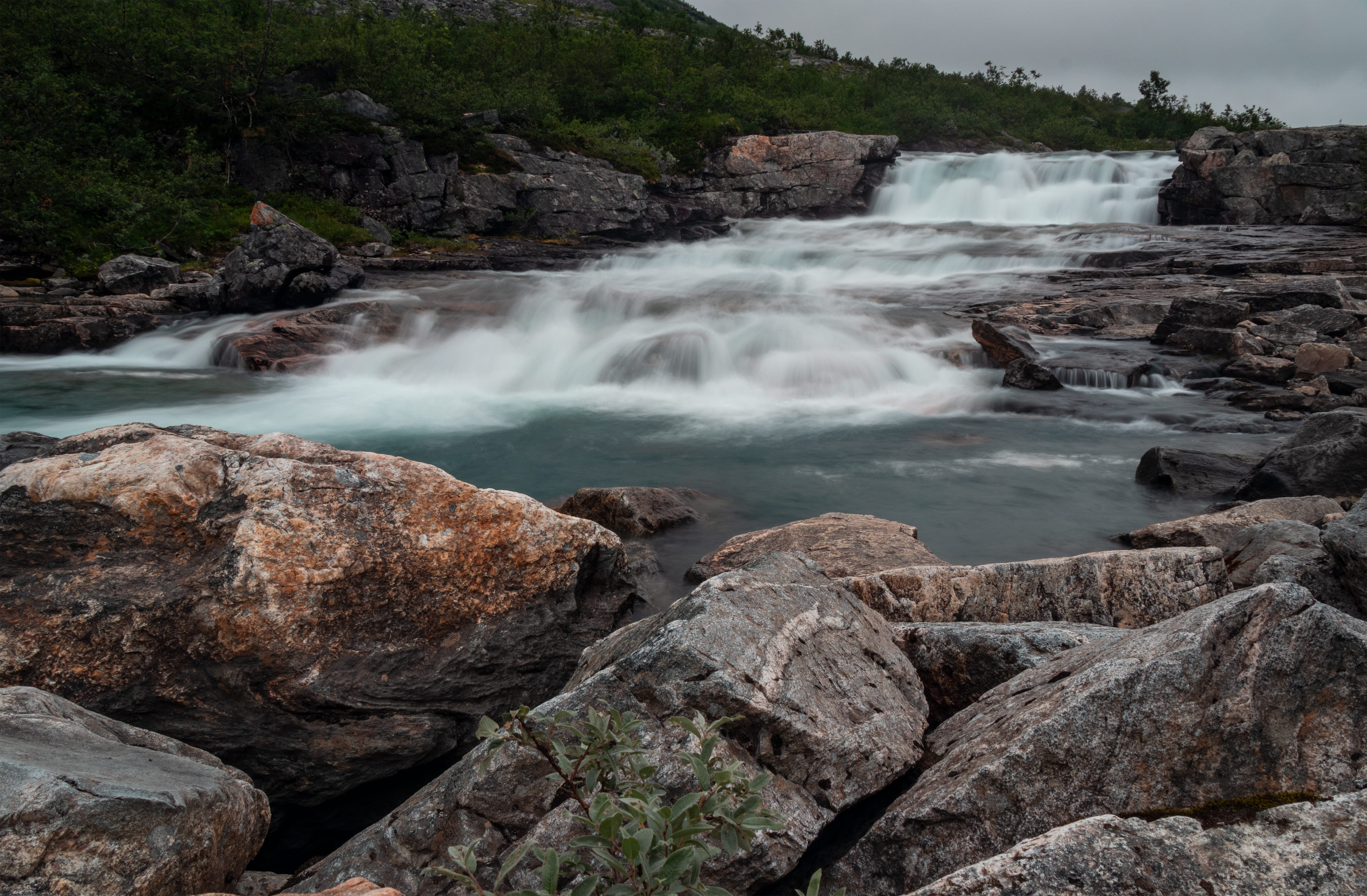 beauty in nature, trollstigen, non-urban scene, nature, flowing water, no people, blurred motion, tranquil scene, flowing, rock, waterall, land, waterfall, HD Wallpaper