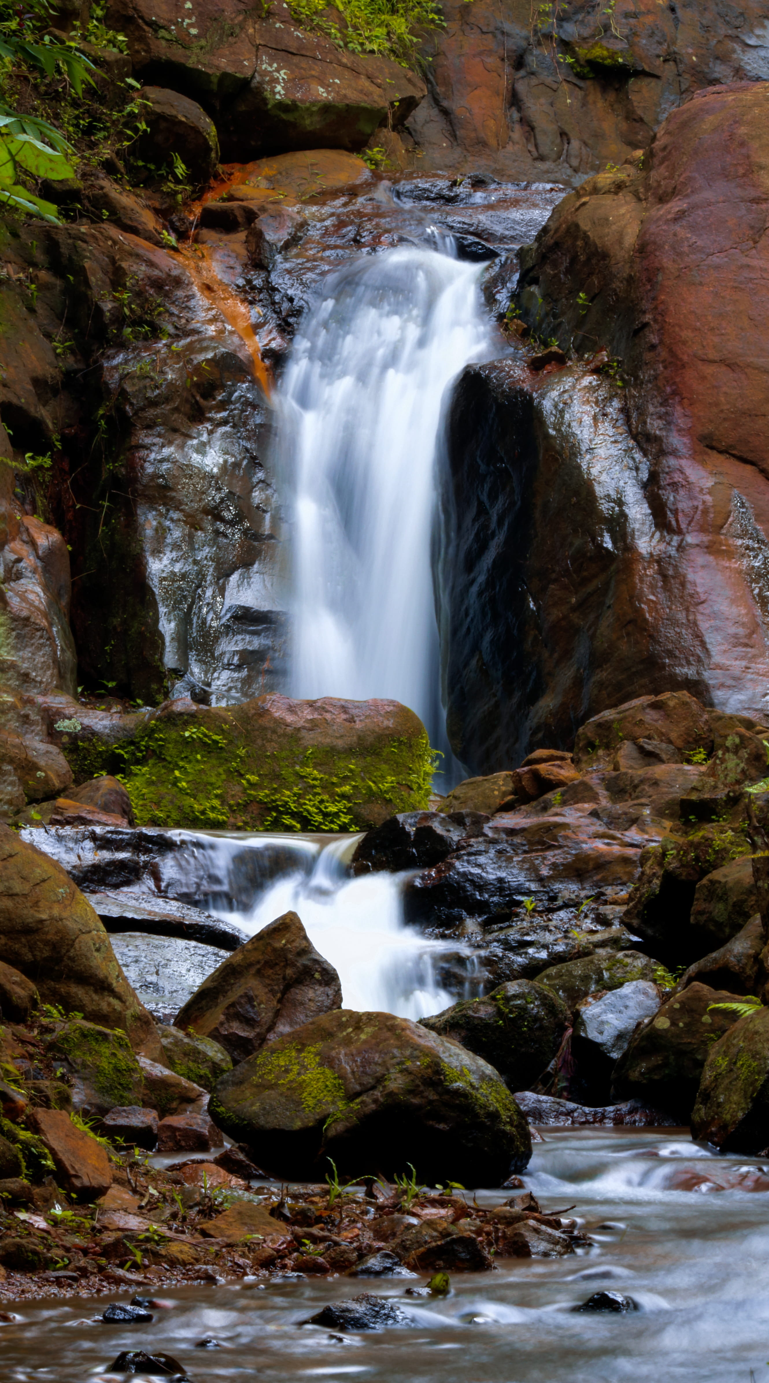 rock, fall, beauty in nature, natural, flowing, beautiful, nature, india, stream - flowing water, stream, solid, falling water, kerala, scenics - nature, Phone HD Wallpaper