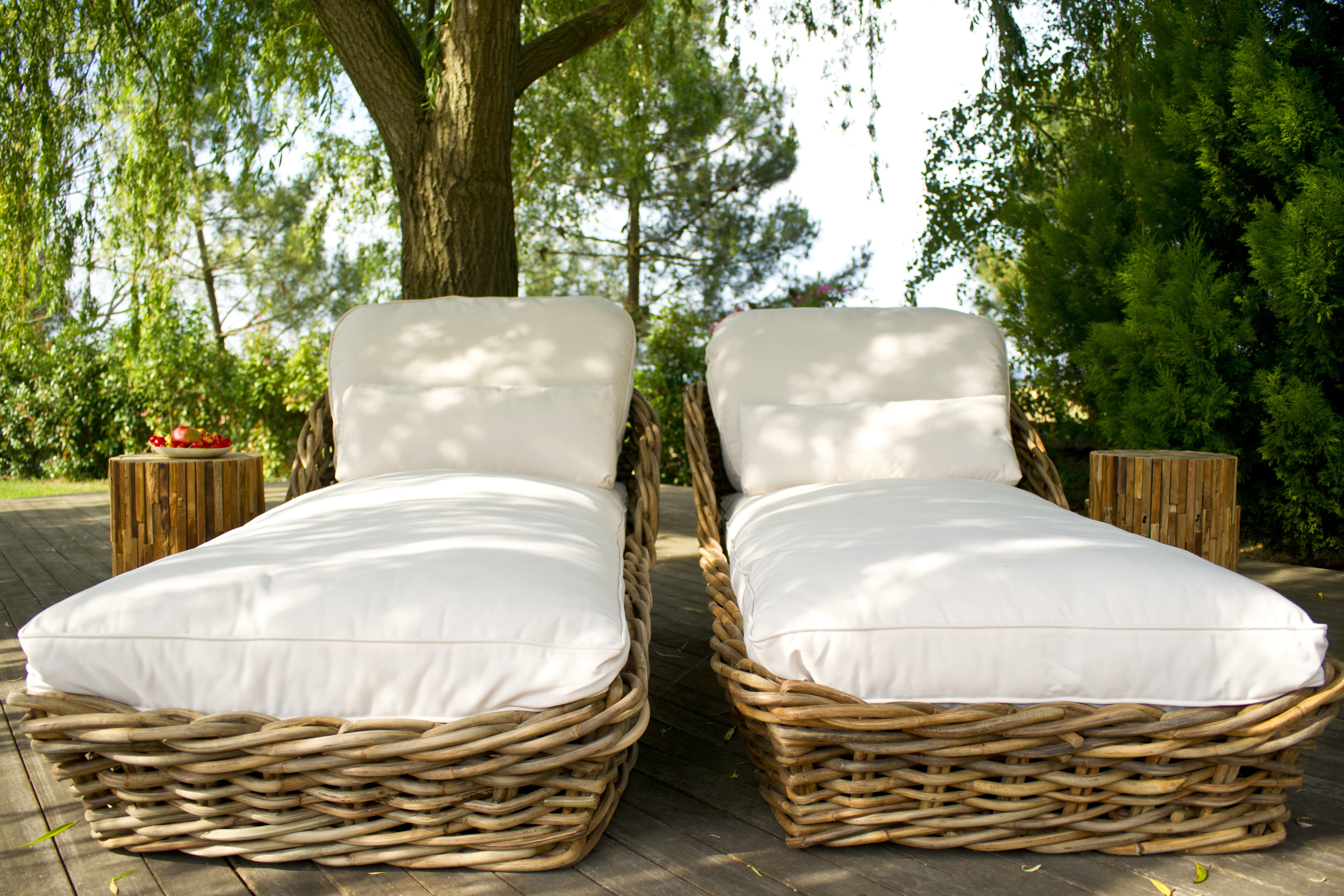 wealth, table, 5K, summer, beautiful, chairs, white color, wood - material, trunk, rich, two, seat, Sunbeds, indoors, Holiday, relax, plant, brown, wicker, HD Wallpaper