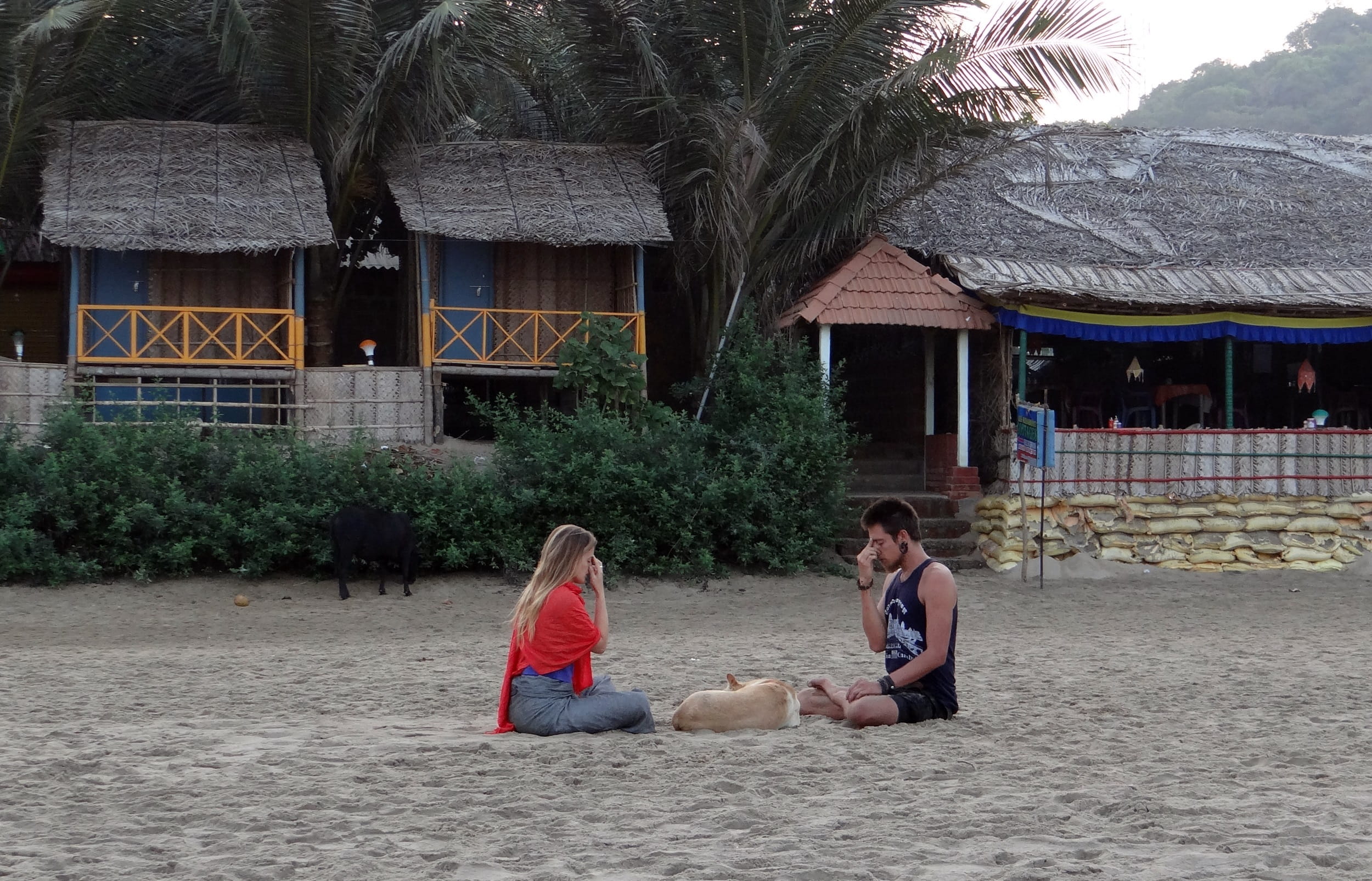 man and woman, sitting, fit, vacations, people, man, building exterior, architecture, pose, woman, exercise, fitness, wellness, arabian sea, adult, women, HD Wallpaper