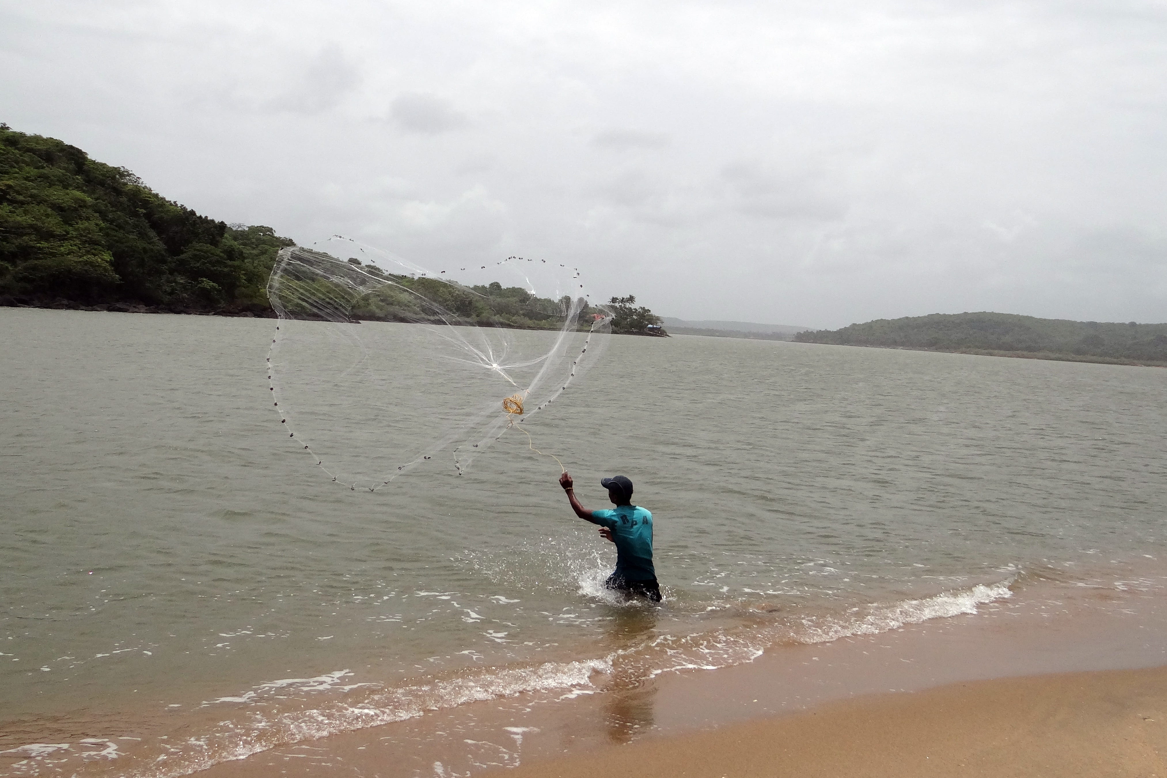 childhood, Terekhol River, mouth, sea, leisure activity, boys, water, child, beach, 4K, Fishing, land, sky, vacations, outdoors, males, one person, goa, HD Wallpaper