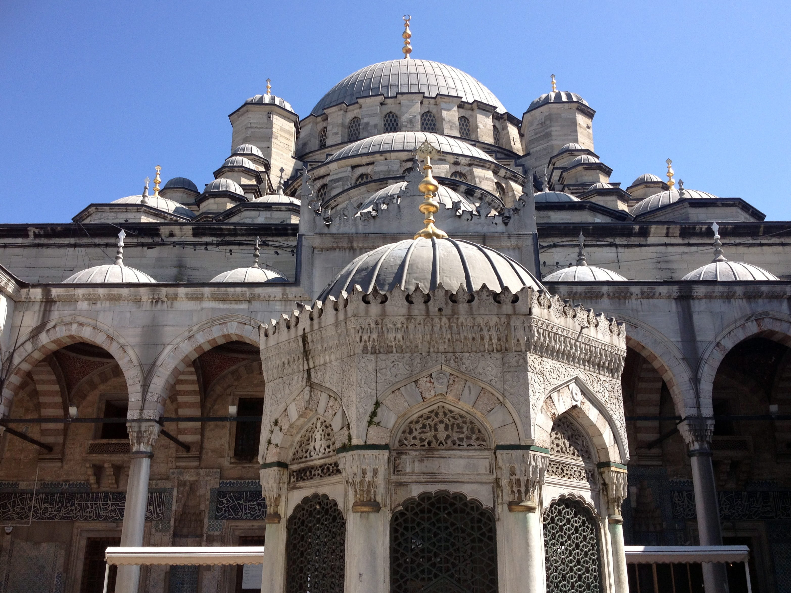 travel destinations, sultana mosque, religion, building exterior, spirituality, travel, istanbul, nature, low angle view, architectural column, outdoors, HD Wallpaper