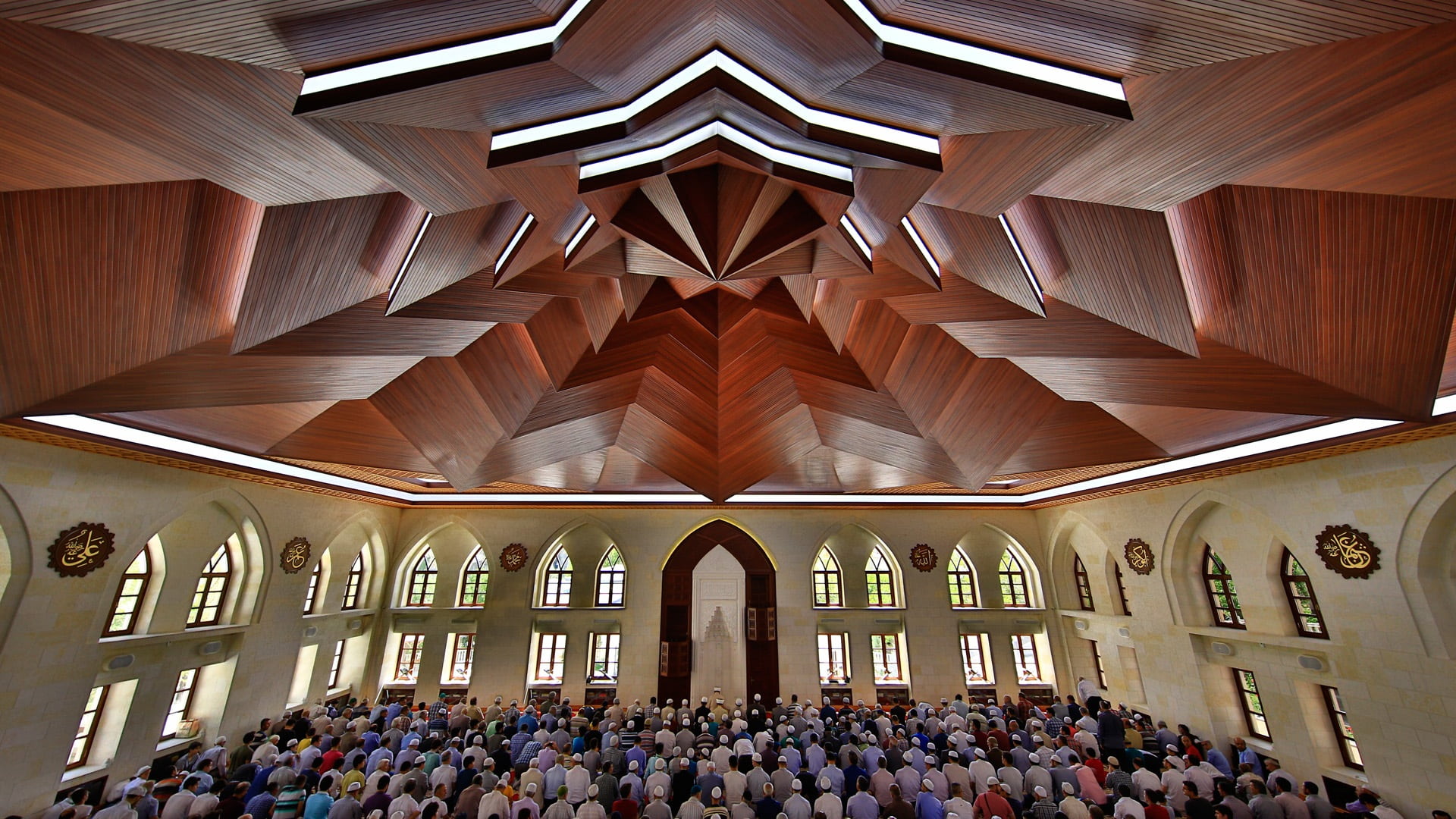 sufism, indoors, islam, somuncubaba, architecture, tomb, group of people, interior, in administration, mosque, belief, ornate, praying, building, stage, HD Wallpaper
