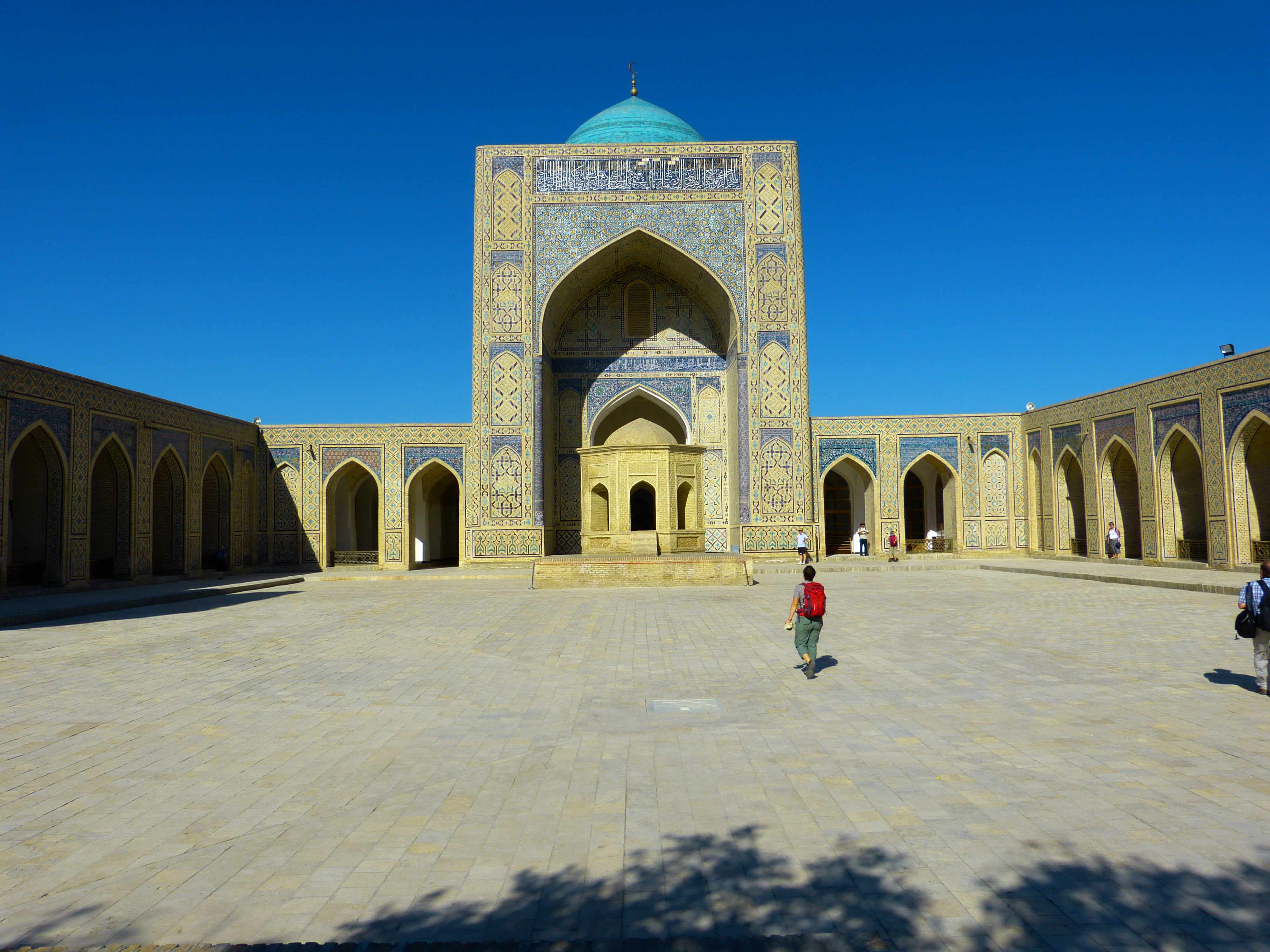 people, place of worship, tourism, mosque, places of interest, day, 4K, travel destinations, building, uzbekistan, dome, history, architecture, arch, building exterior, HD Wallpaper