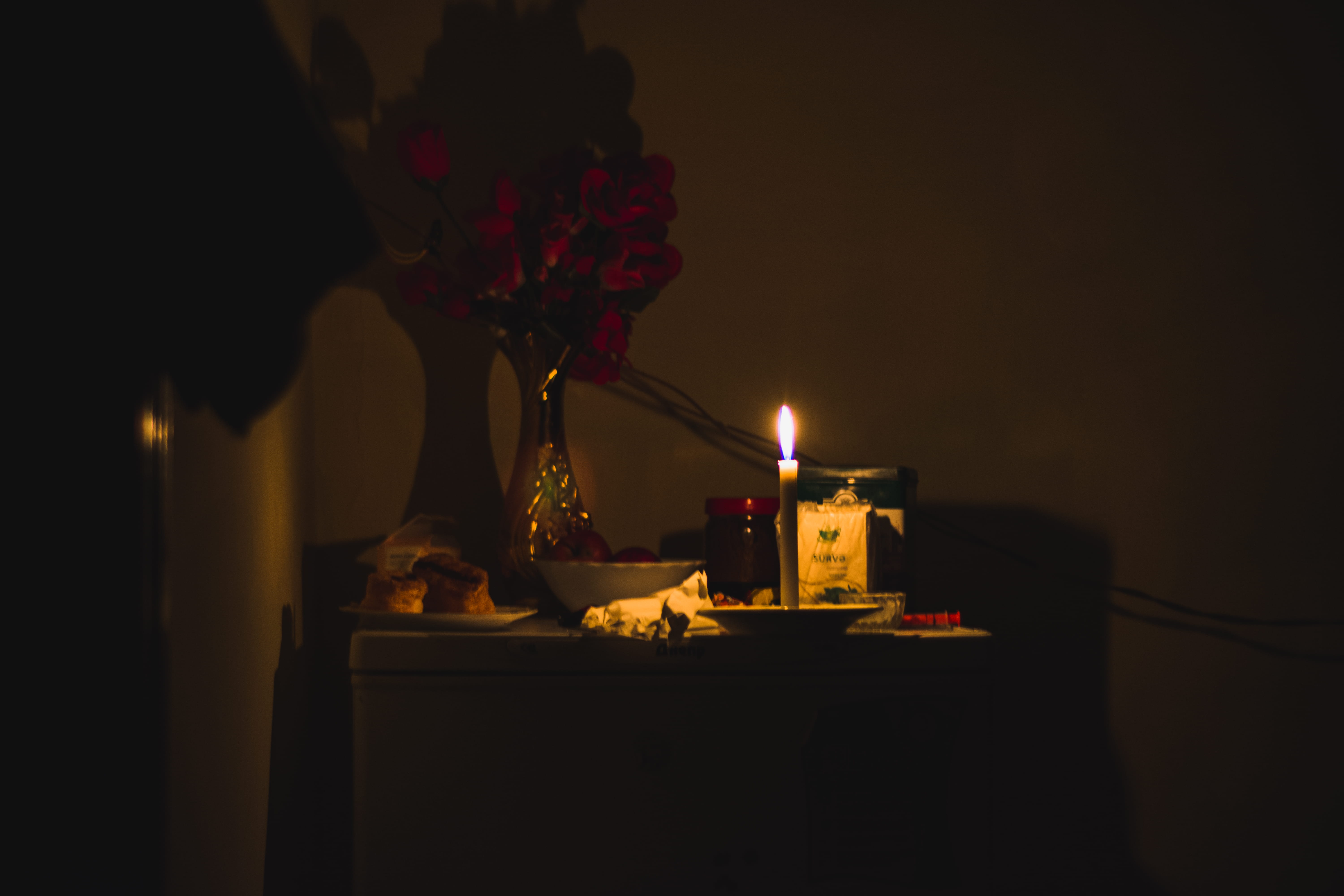 burning, food and drink, night, candle, village, temptation, outage, freshness, fire - natural phenomenon, guba, snow, flame, dessert, illuminated, indoors, HD Wallpaper