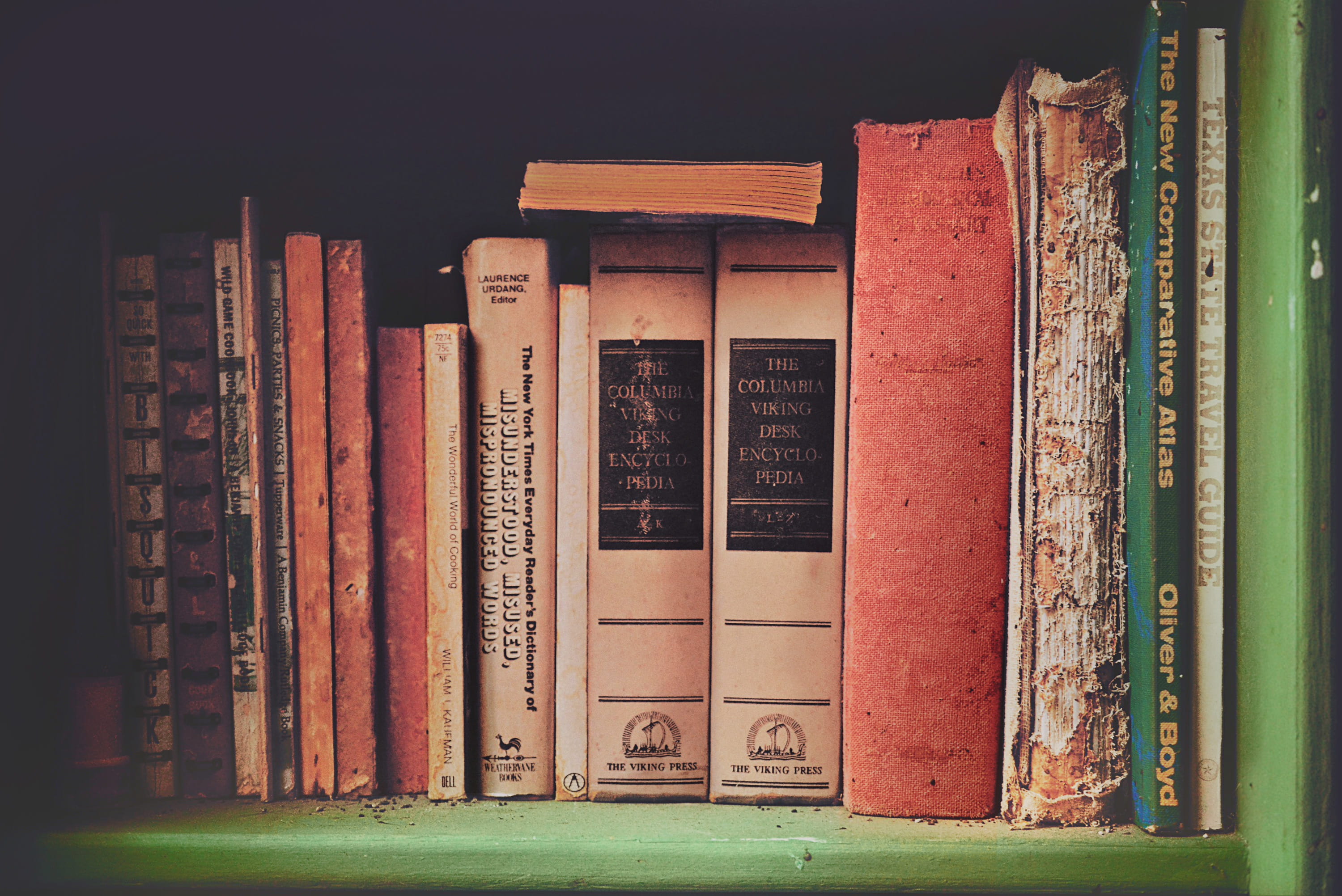 learning, book, no people, architecture, built structure, outdoors, open, expertise, 2K, building exterior, day, building, education, publication, bookshelf, HD Wallpaper