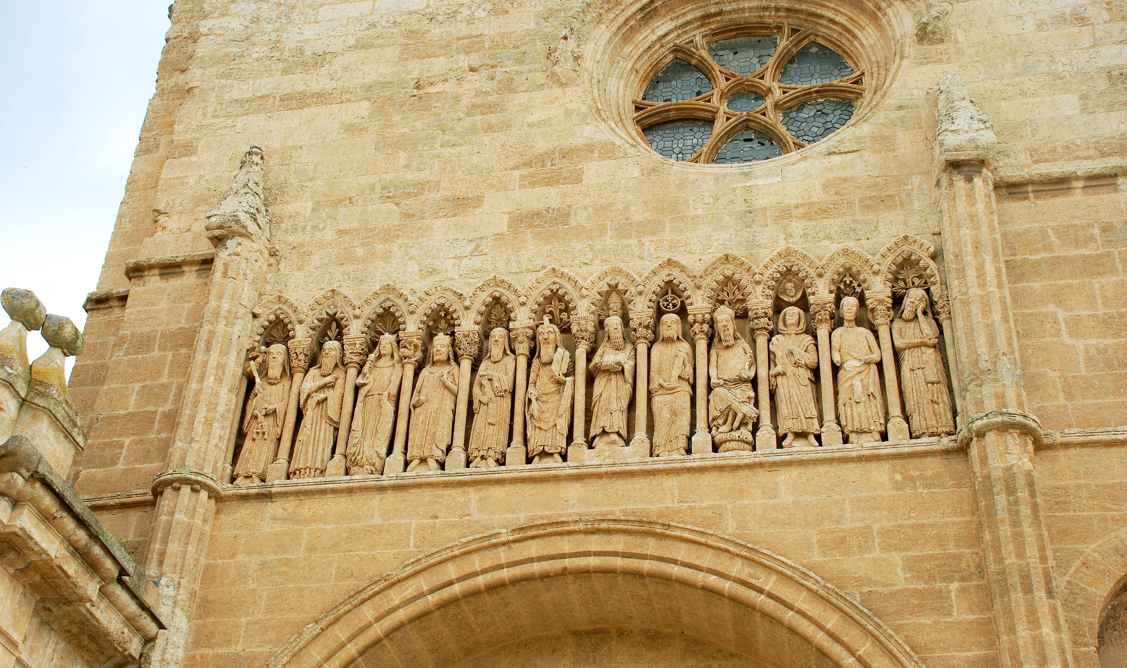 day, no people, facade, the past, salamanca, arch, religion, travel destinations, belief, cathedral, built structure, place of worship, building exterior, HD Wallpaper