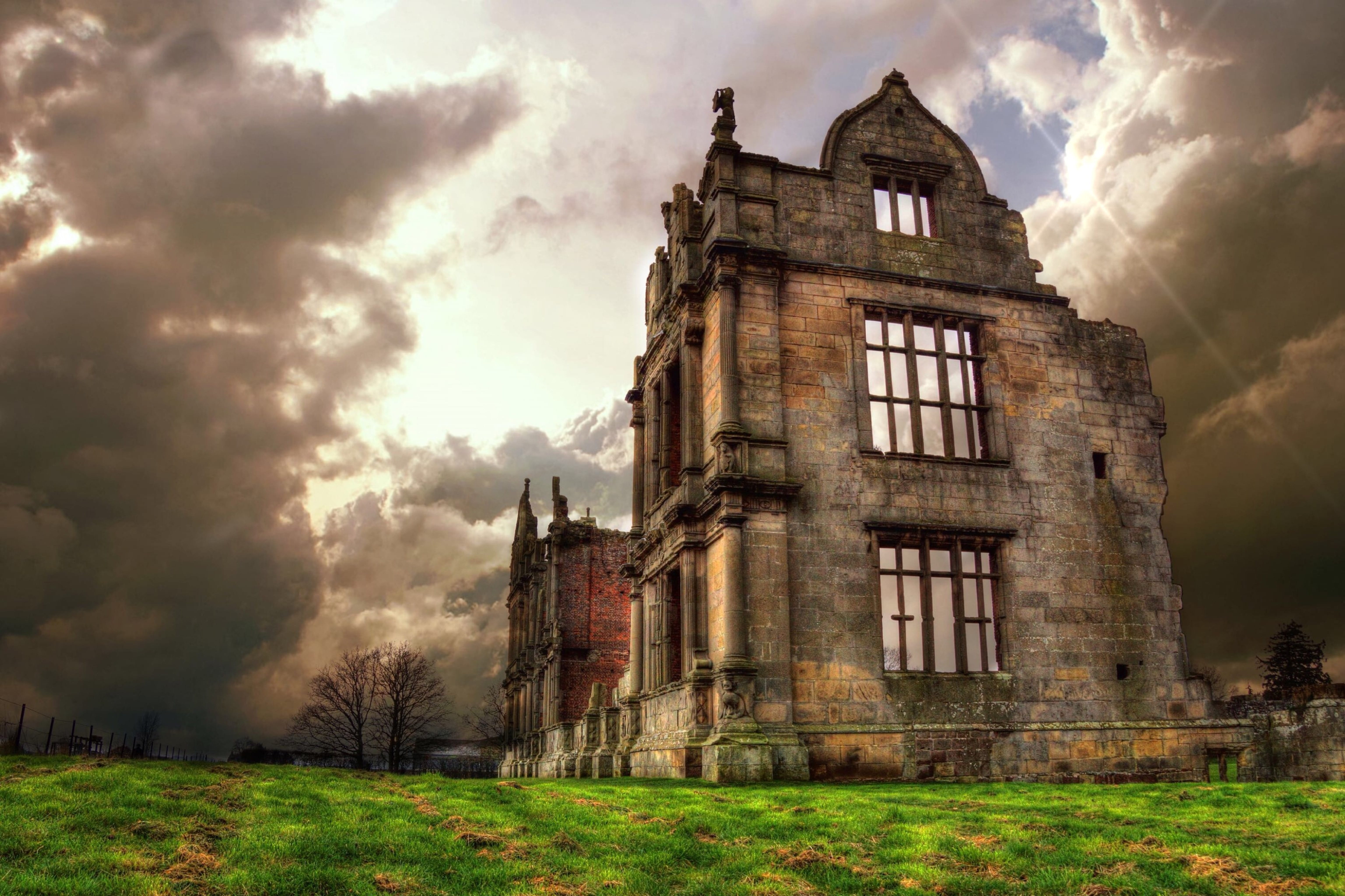building exterior, plant, 5K, grass, cloud - sky, religion, no people, outdoors, history, sky, the past, old, shropshire, travel destinations, building, HD Wallpaper