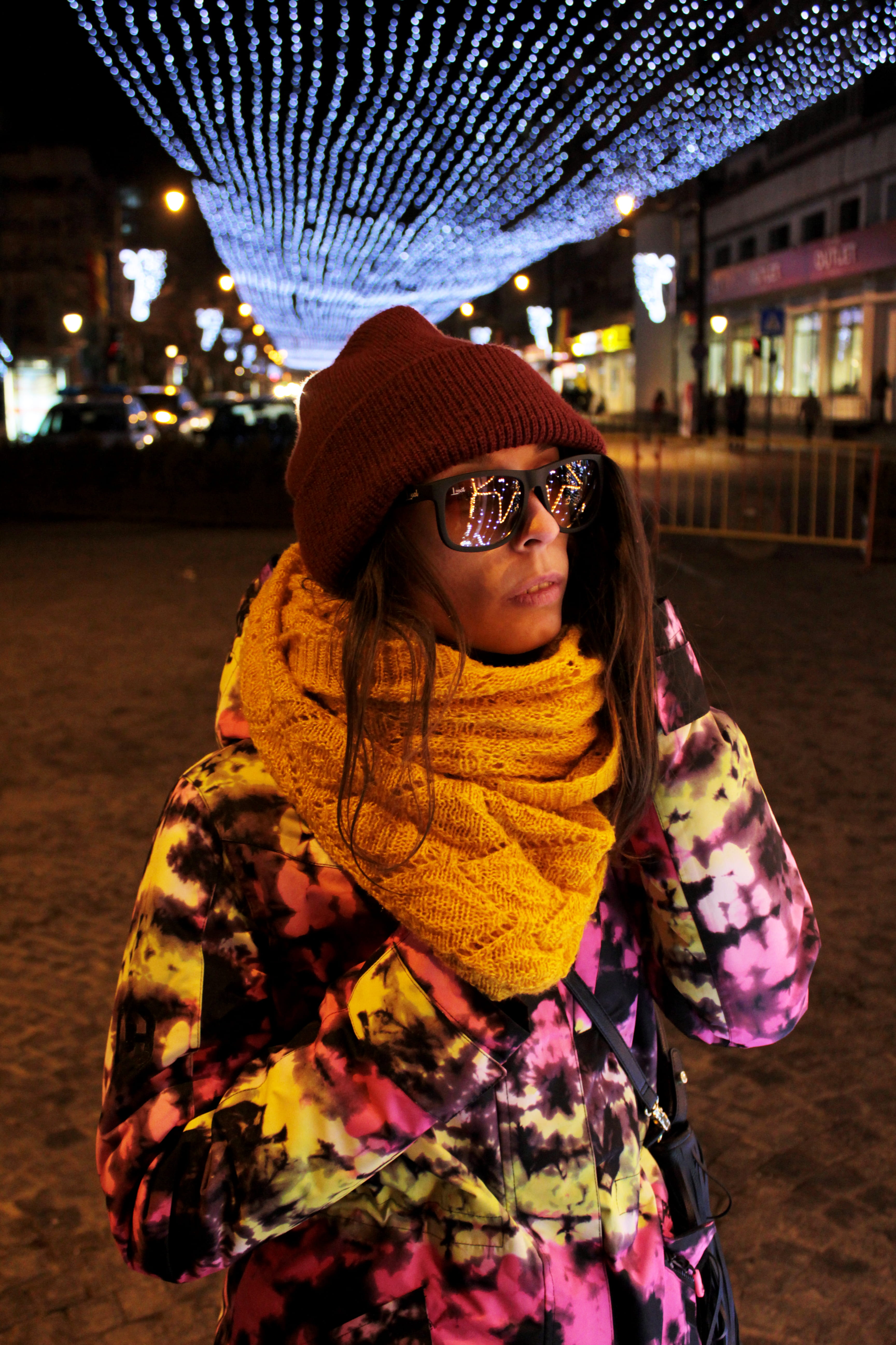 night, scarf, fashion, clothing, leisure activity, casual clothing, outdoors, beautiful woman, lifestyles, front view, winter, one person, warm clothing, Phone HD Wallpaper