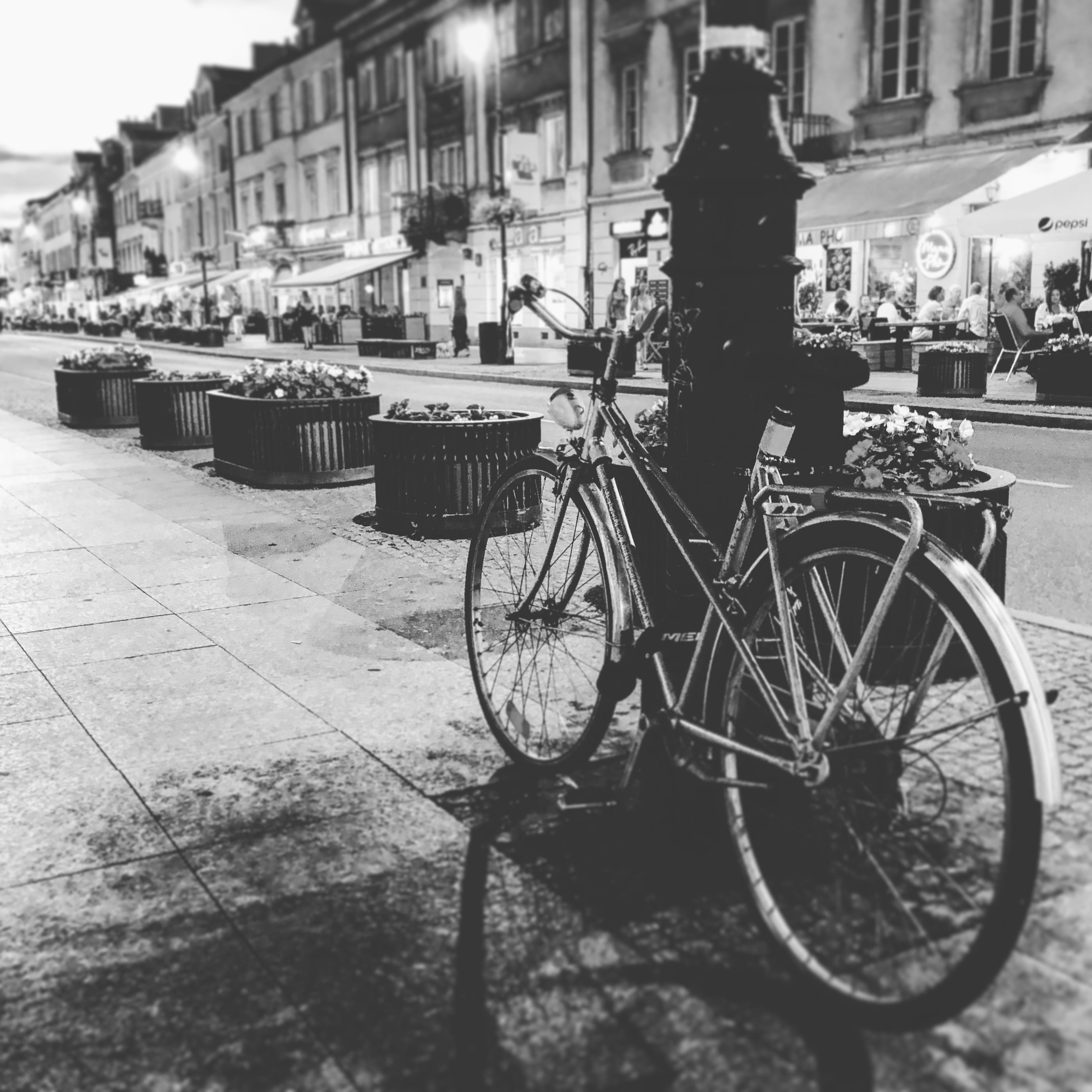 architecture, 2K, mode of transportation, poland, incidental people, riding, bicycle, full length, outdoors, warszawa, city, building exterior, night, Phone HD Wallpaper