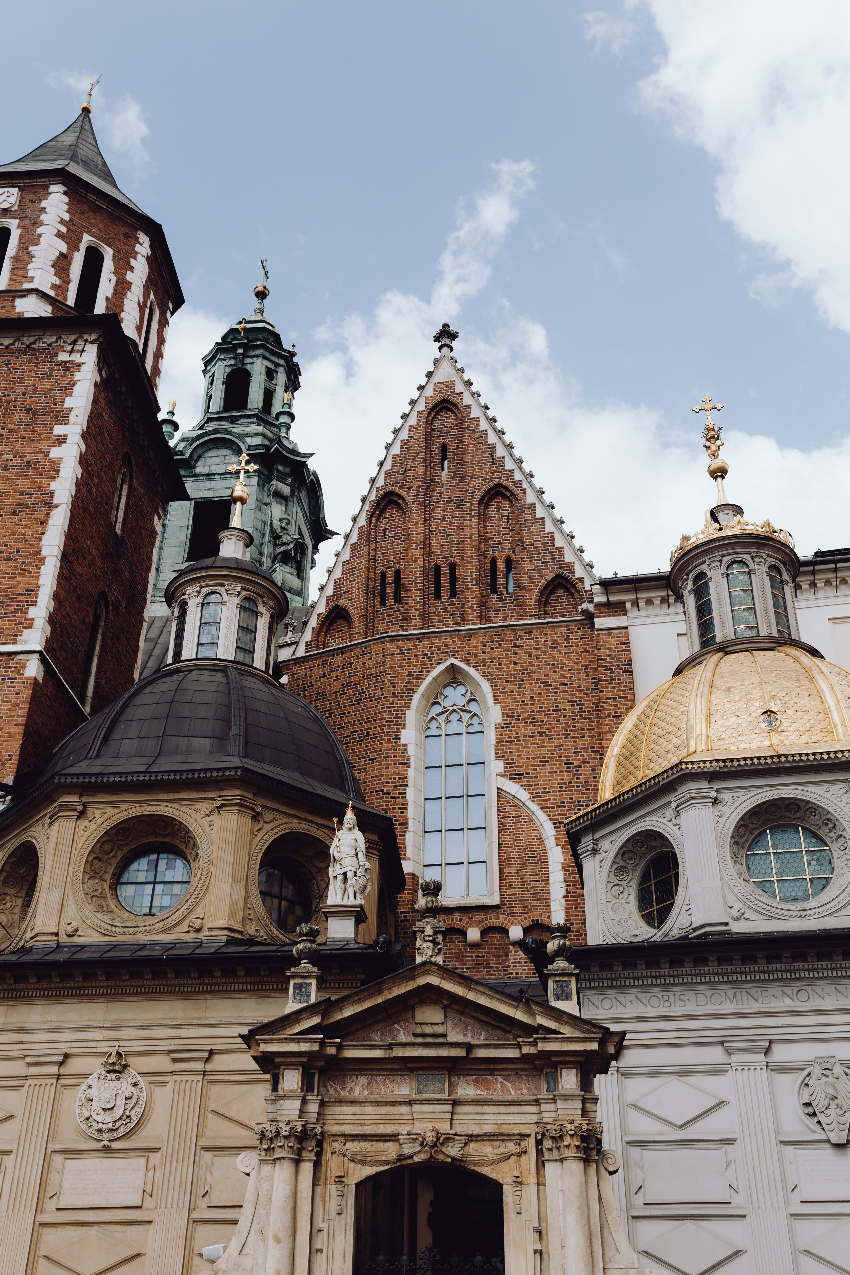 town, nature, Poland, karkow, 5K, arch, polish, belief, first, building, cracow, spire, low angle view, city, travel destinations, religion, magic, capital, Phone HD Wallpaper