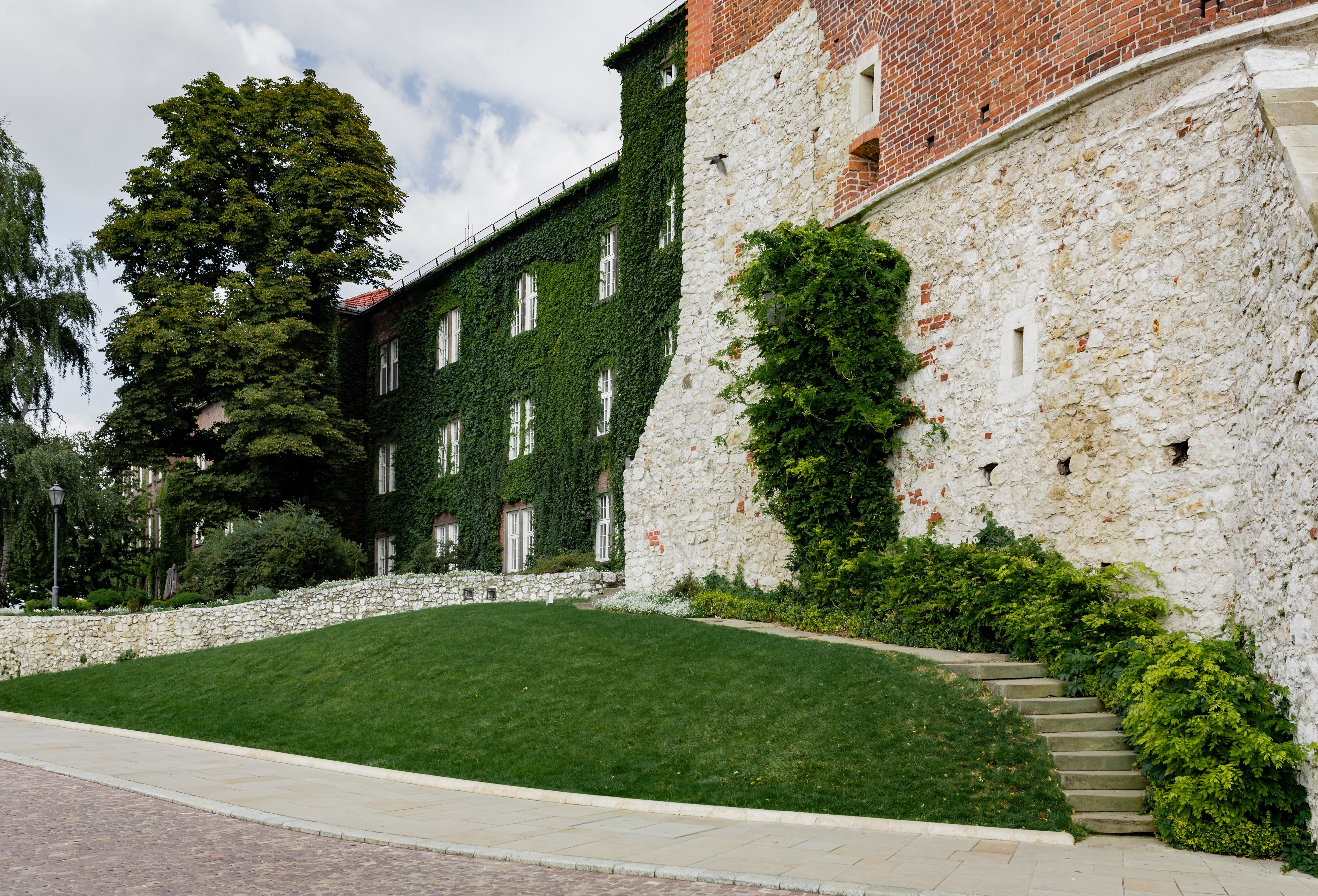 building, town, no people, cracow, capital, history, grass, footpath, sky, plant, polska, wall, karkow, polish, nature, outdoors, Europe, lawn, Poland, HD Wallpaper