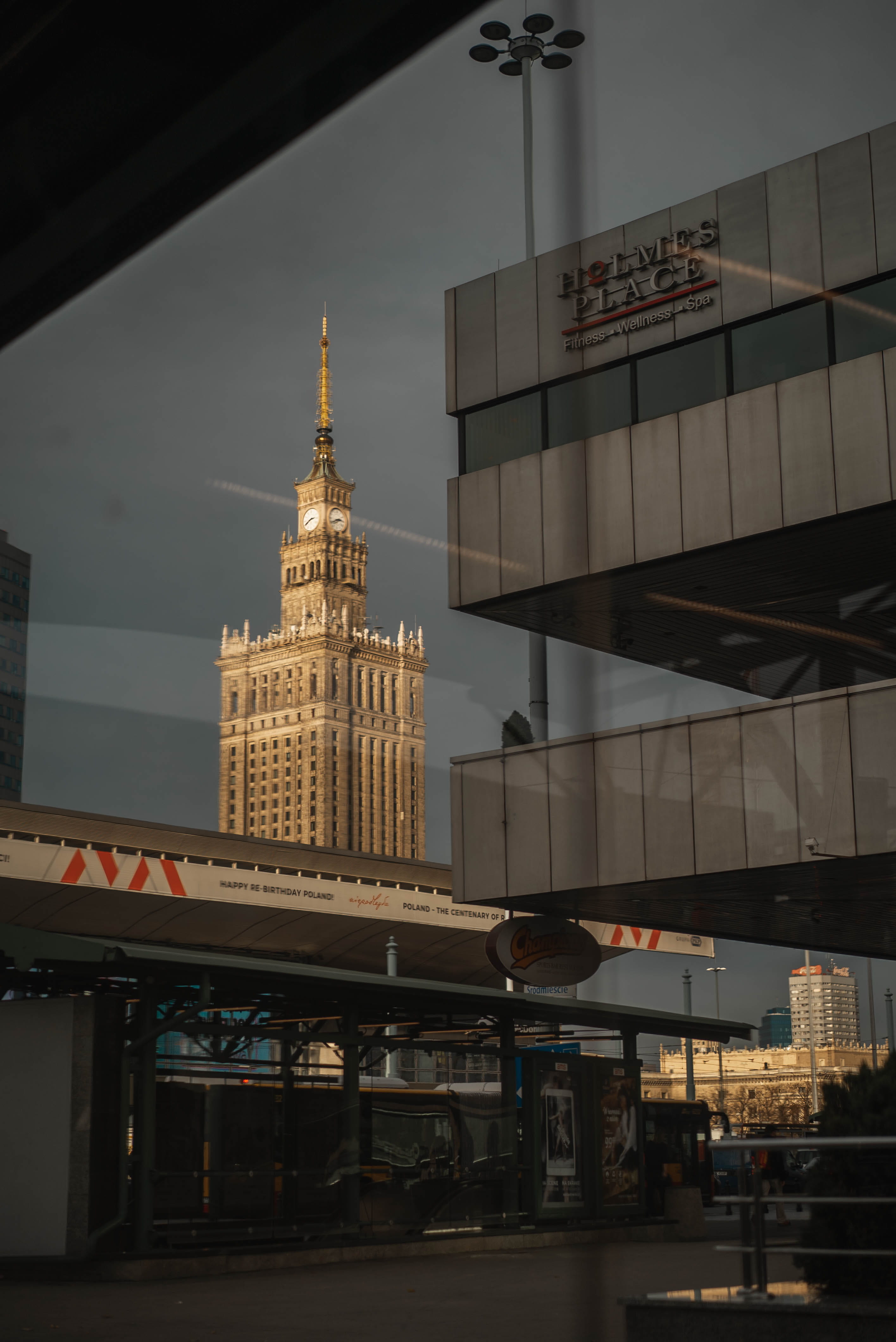 urban, realestate, financial district, warsaw, tourism, sky, downtown, person, tall - high, road, travel destinations, spire, city, communication, built structure, Phone HD Wallpaper