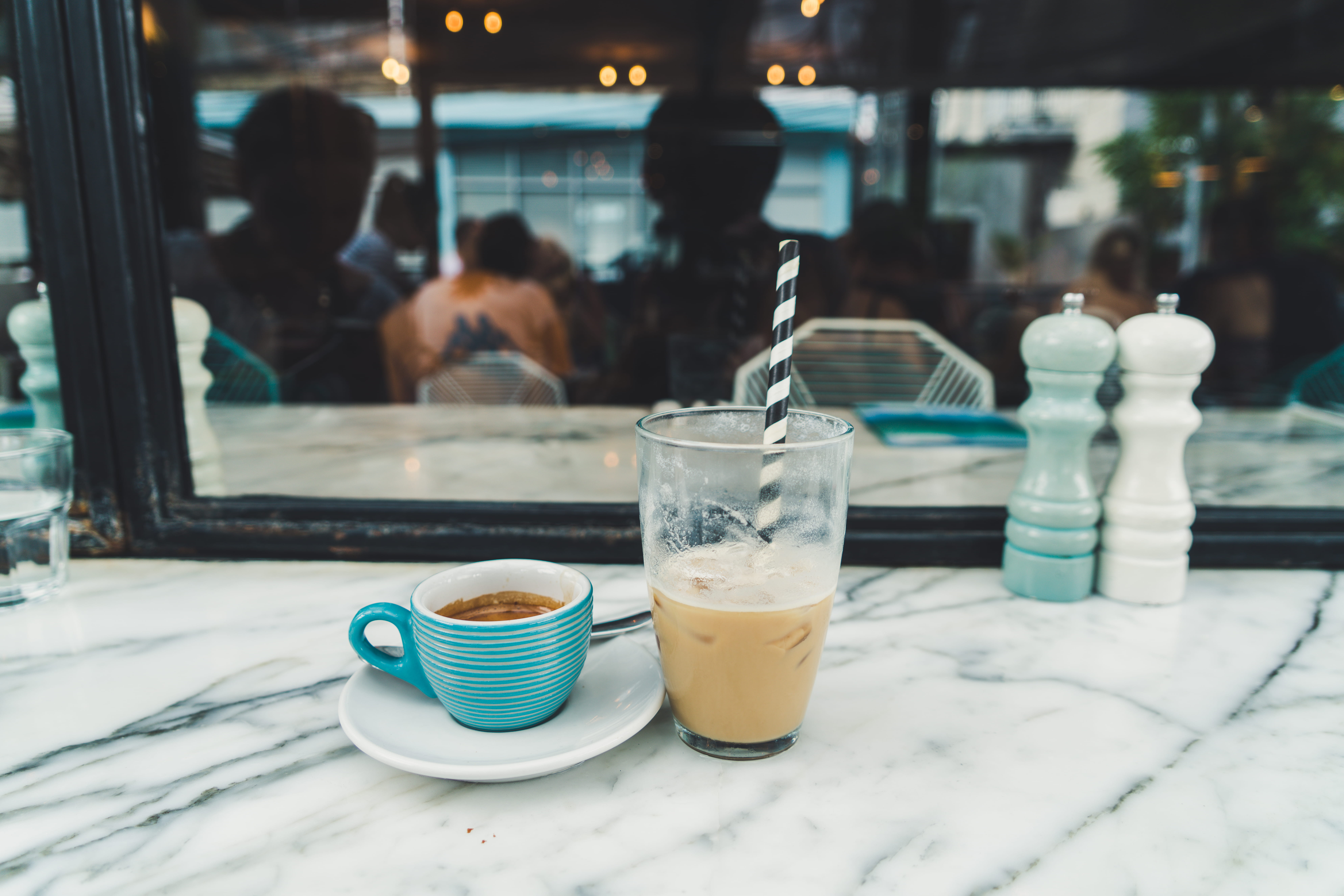 day, indoors, pint, white, iced coffee, clear, 8K, saucer, drink, focus on foreground, ceramic, marble, cup, iced drink, balinese, coffee cup, closeup, HD Wallpaper
