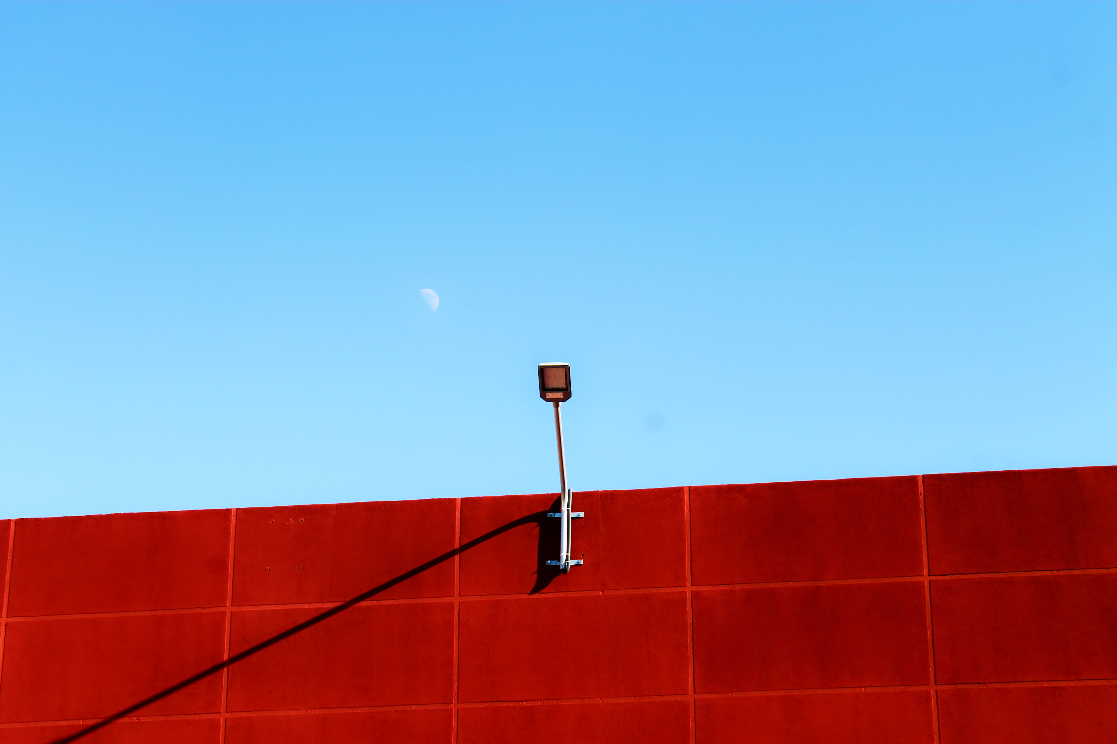 absence, wall - building feature, 4K, communication, built structure, outdoors, concrete, lighting equipment, day, sunny, clear sky, line, light, urban, HD Wallpaper