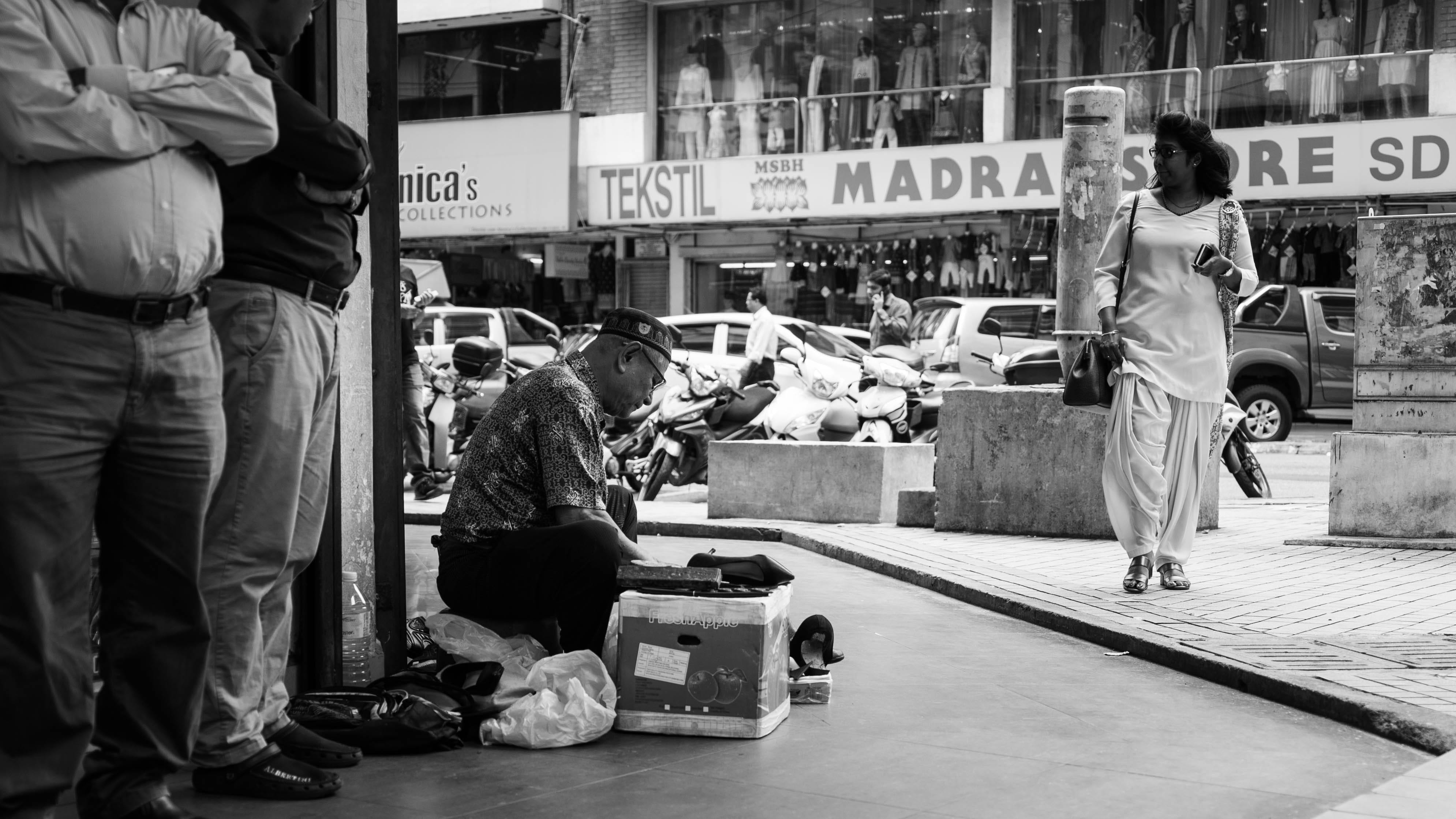 black, shoe, casual clothing, urban, real people, people, day, market, lost, man, white, adult, built structure, building exterior, lifestyles, arms, kuala lumpur, HD Wallpaper