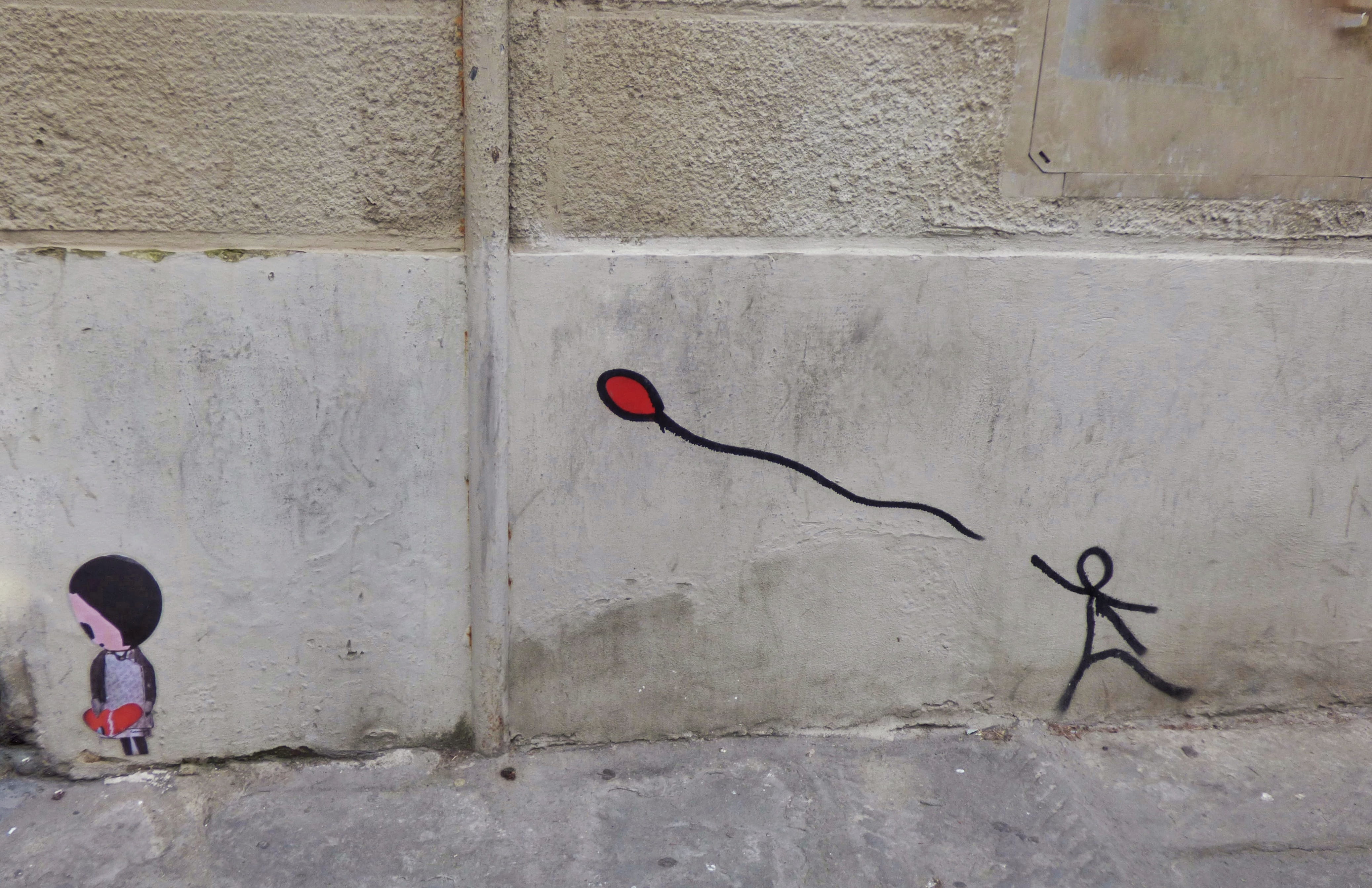 architecture, background, real people, stick man, balloon, corner, built structure, women, lifestyles, urban, the chase, run, road, street, italy, people, HD Wallpaper