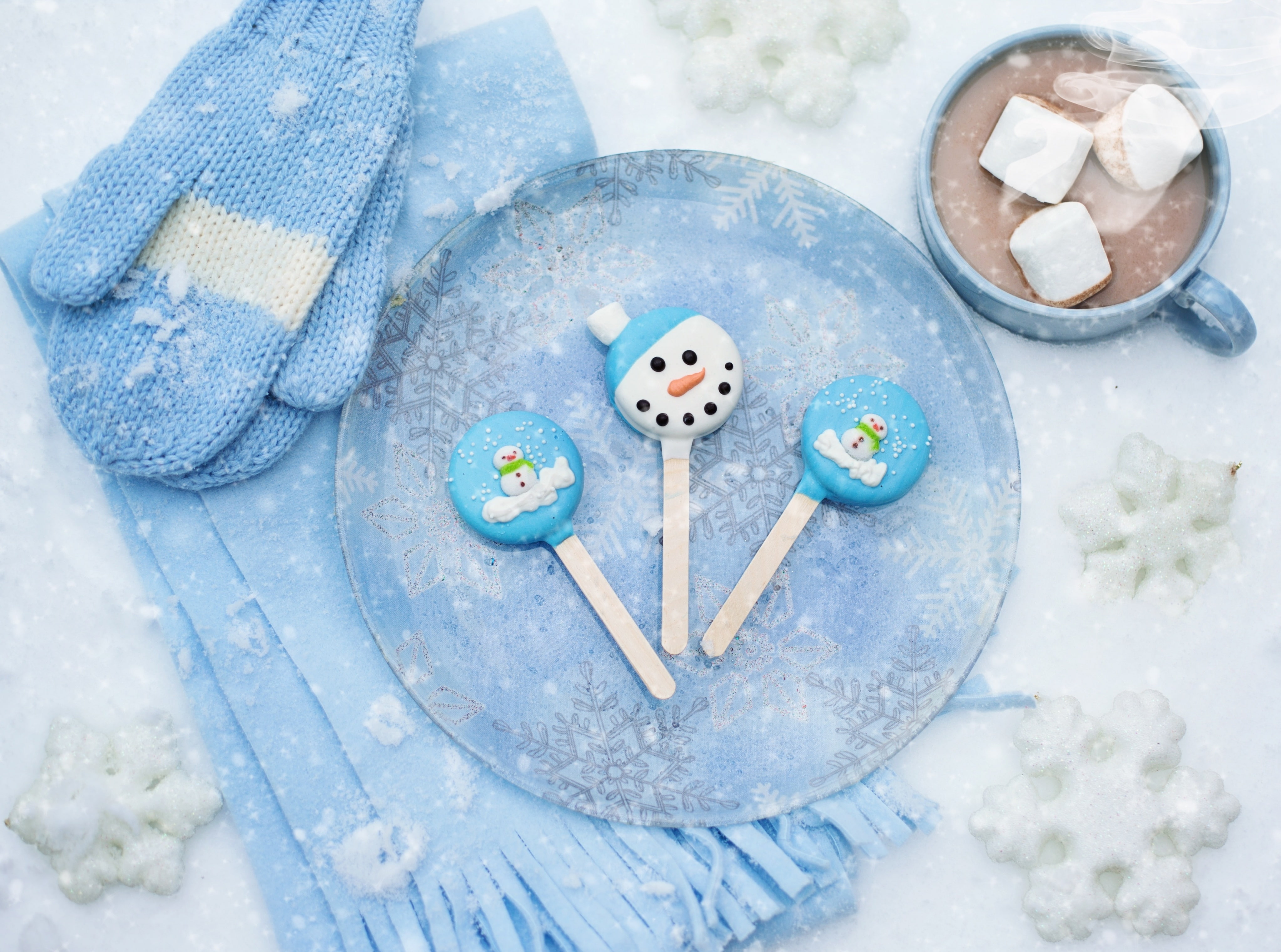 Tradition, Wonderland, newyear, Snowflakes, 4K, indoors, knitted, decoration, wintergloves, christmas ornament, Sweet, Steam, high angle view, marshmallows, HD Wallpaper