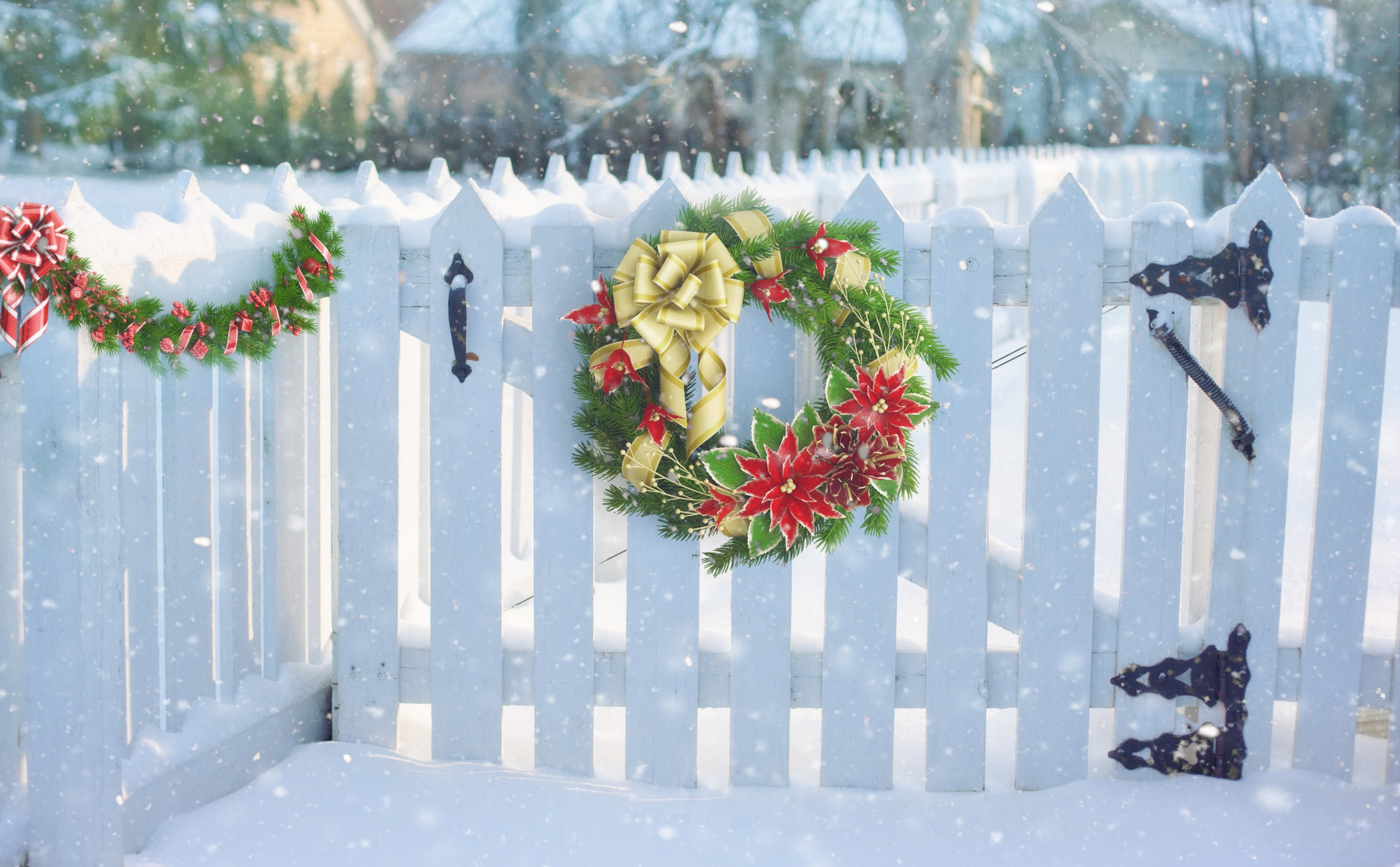 Holidays, beauty in nature, flowering plant, December, Tradition, Wooden, Wreath, Merry, nature, barrier, Snow, cold temperature, snowing, WhiteFence, newyear, HD Wallpaper
