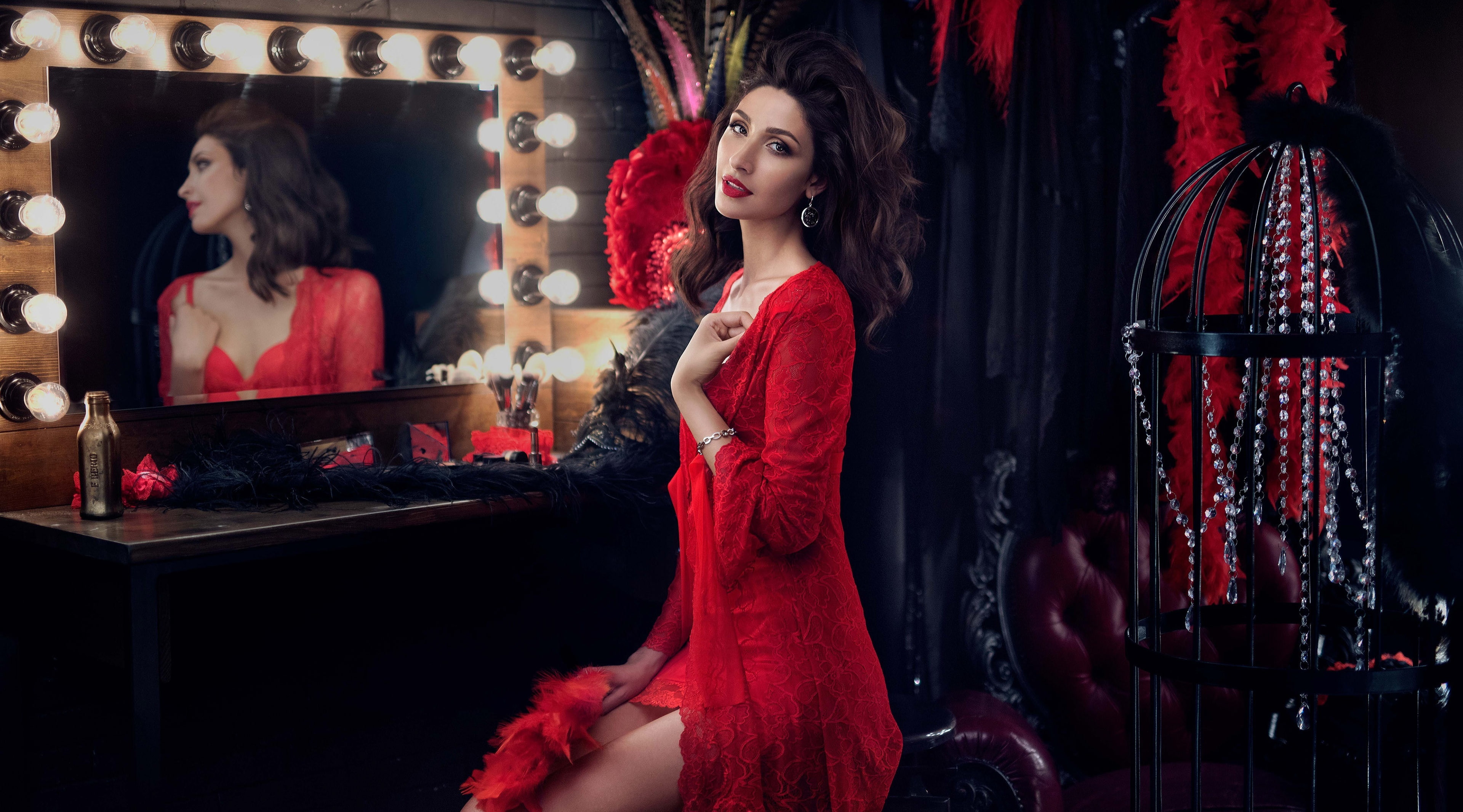 elegance, beautiful people, room, young adult, Woman, reddress, Clothing, adult, one person, store, hairstyle, Show, Fashion, indoors, Style, dressing, HD Wallpaper