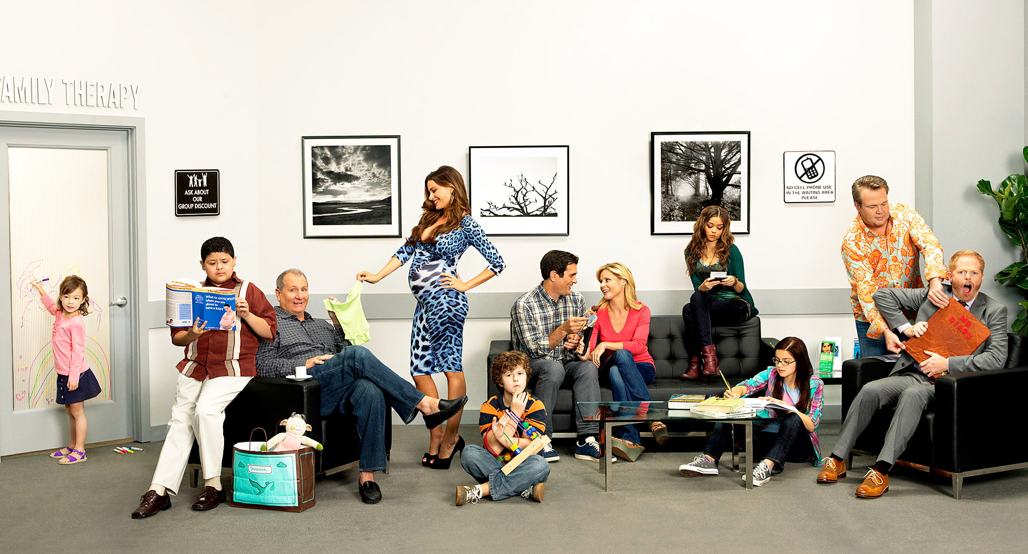 family, entretenimiento, modern, serie, 1080P, HD Wallpaper