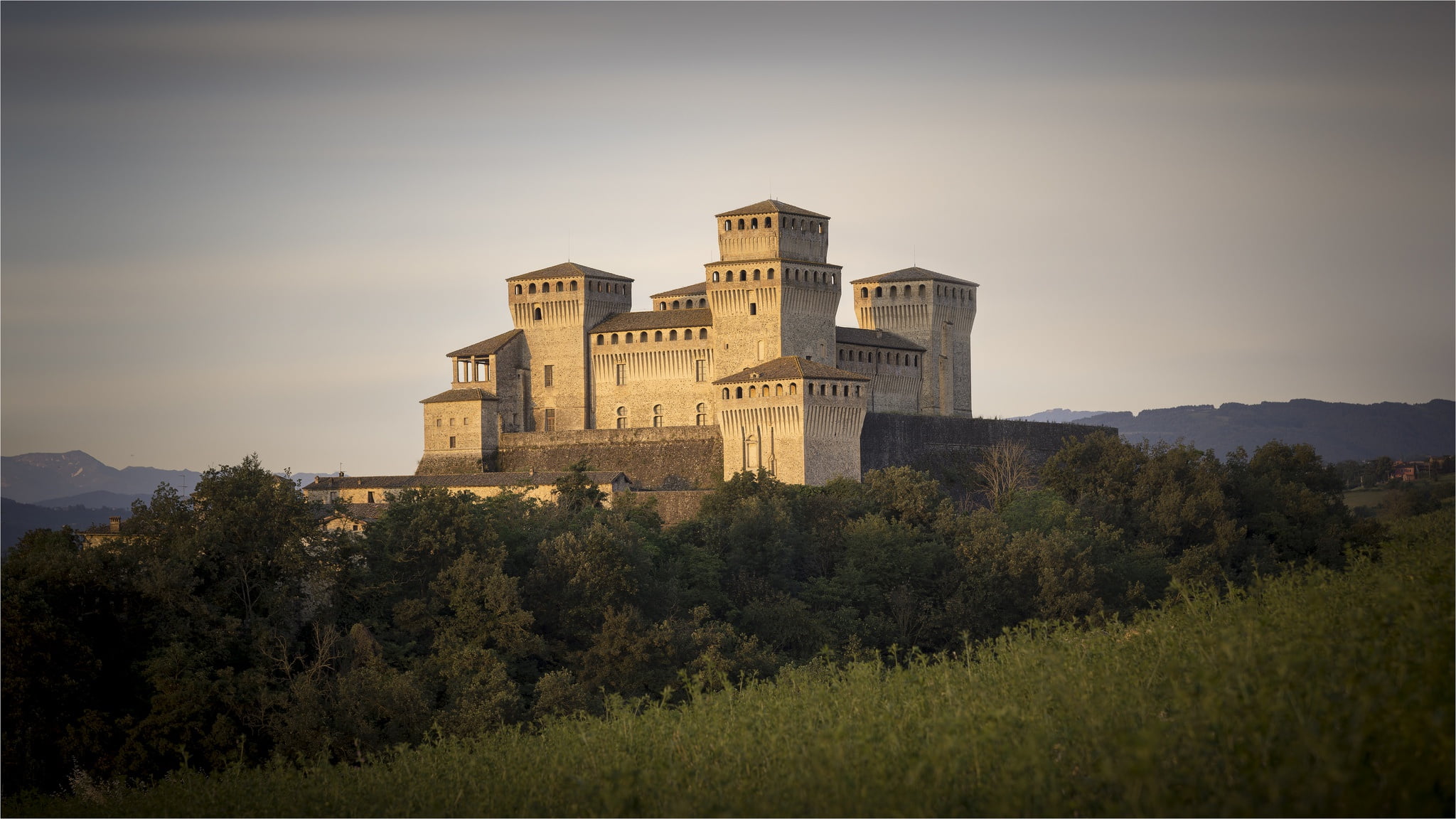 Emilia-Romagna, Torrechiara, 1080P, castle, Italy, HD Wallpaper