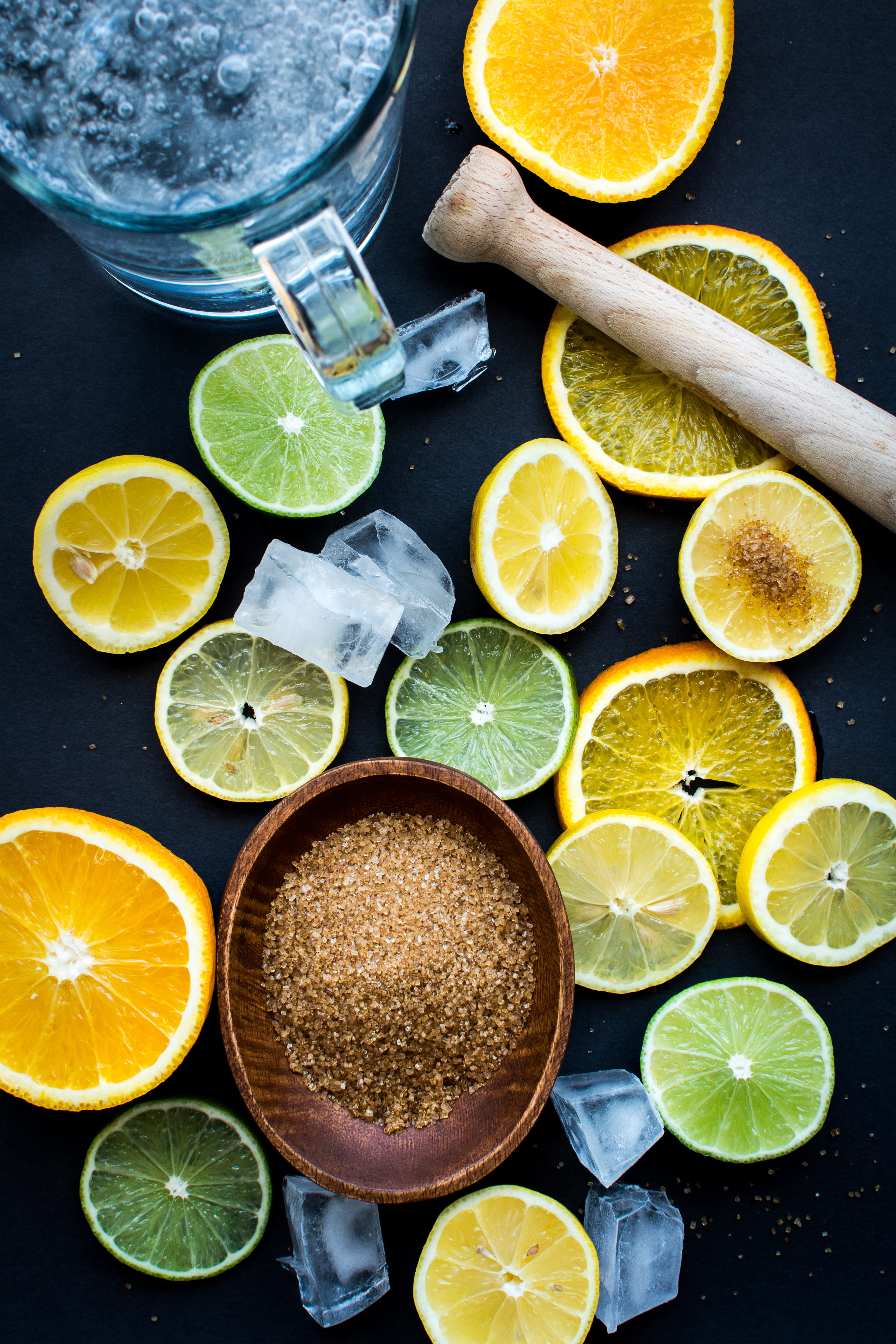 close-up, orange, orange - Fruit, ripe, no people, table, drink, lime, refreshment, citruses, backgrounds, juice, food and drink, citrus Fruit, cocktail, Phone HD Wallpaper