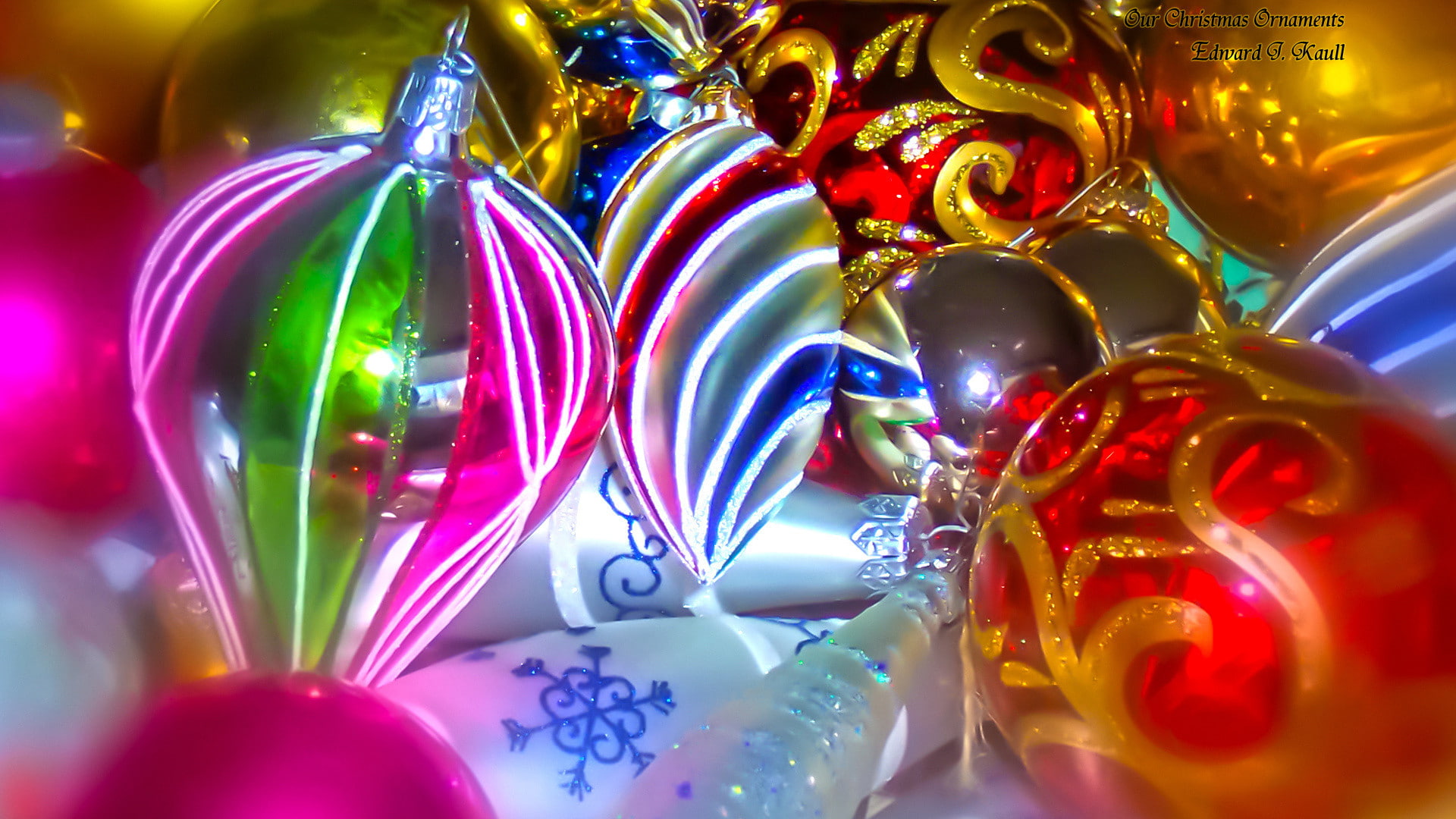 holidays, ultra hd, original, candles, 1920x1080, gdefon, svechi, firecrackers, igrushki, novogodnie, xlopushki, 1080P, HD Wallpaper