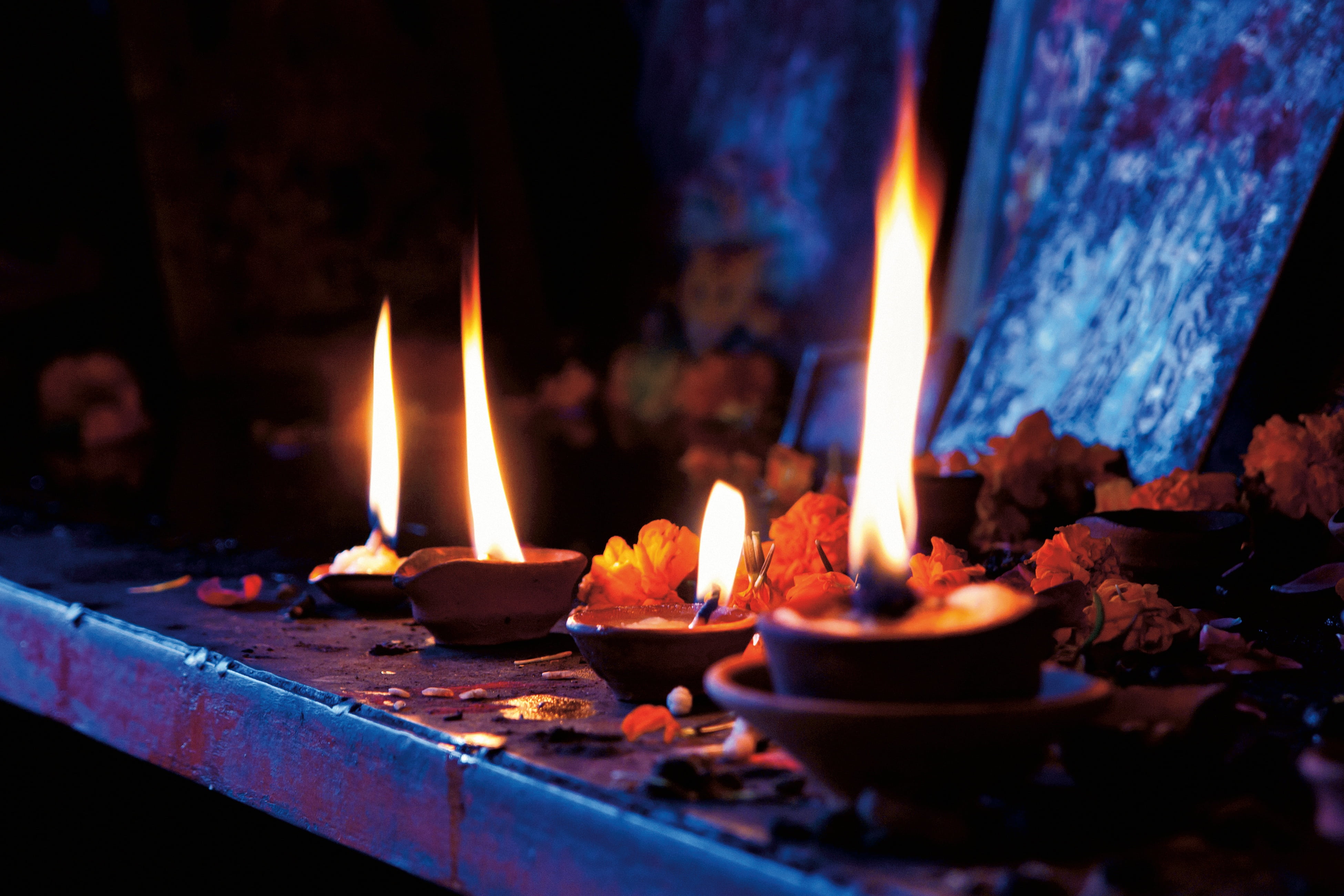 heat - temperature, lighted, fire - Natural Phenomenon, candle, dark, red, oil lamp, table, dark background, fire, illuminated, spirituality, lamp, texture, HD Wallpaper