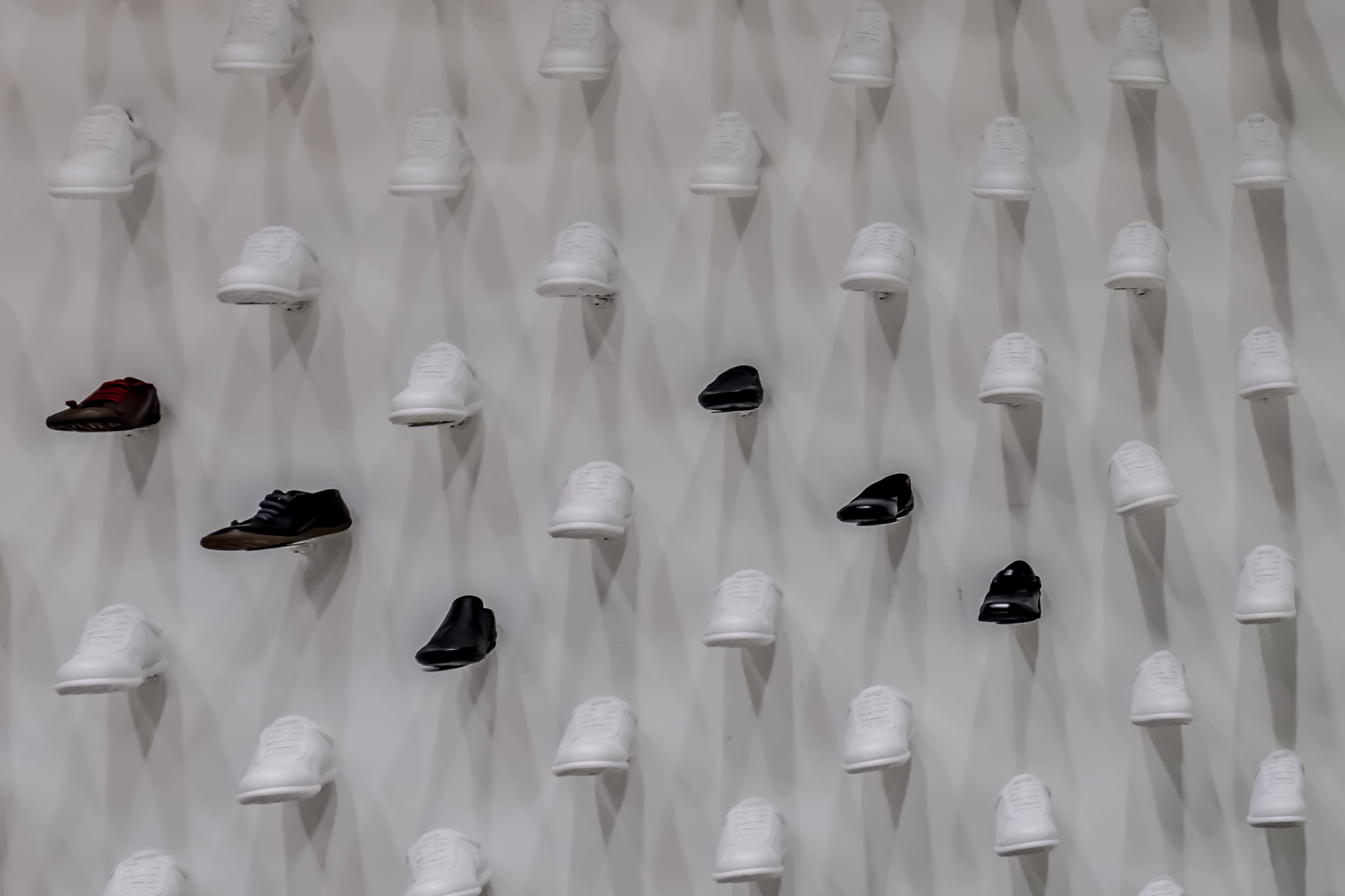 arrangement, repetition, wall, to call the attention, white color, novelty, shadows, order, no people, novel, built structure, backgrounds, side by side, HD Wallpaper