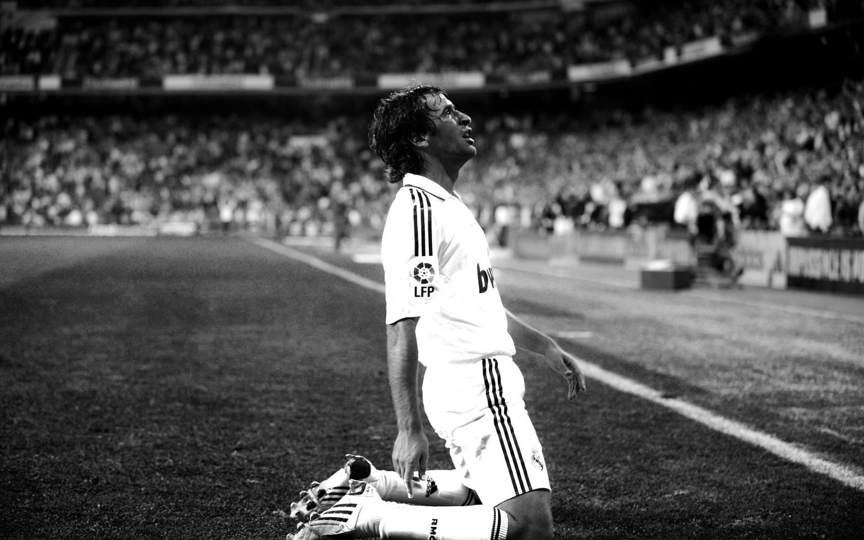 720P, madrid, raul, real madrid, real, stars, soccer, football, hd, sports, art, gonzalez, HD Wallpaper