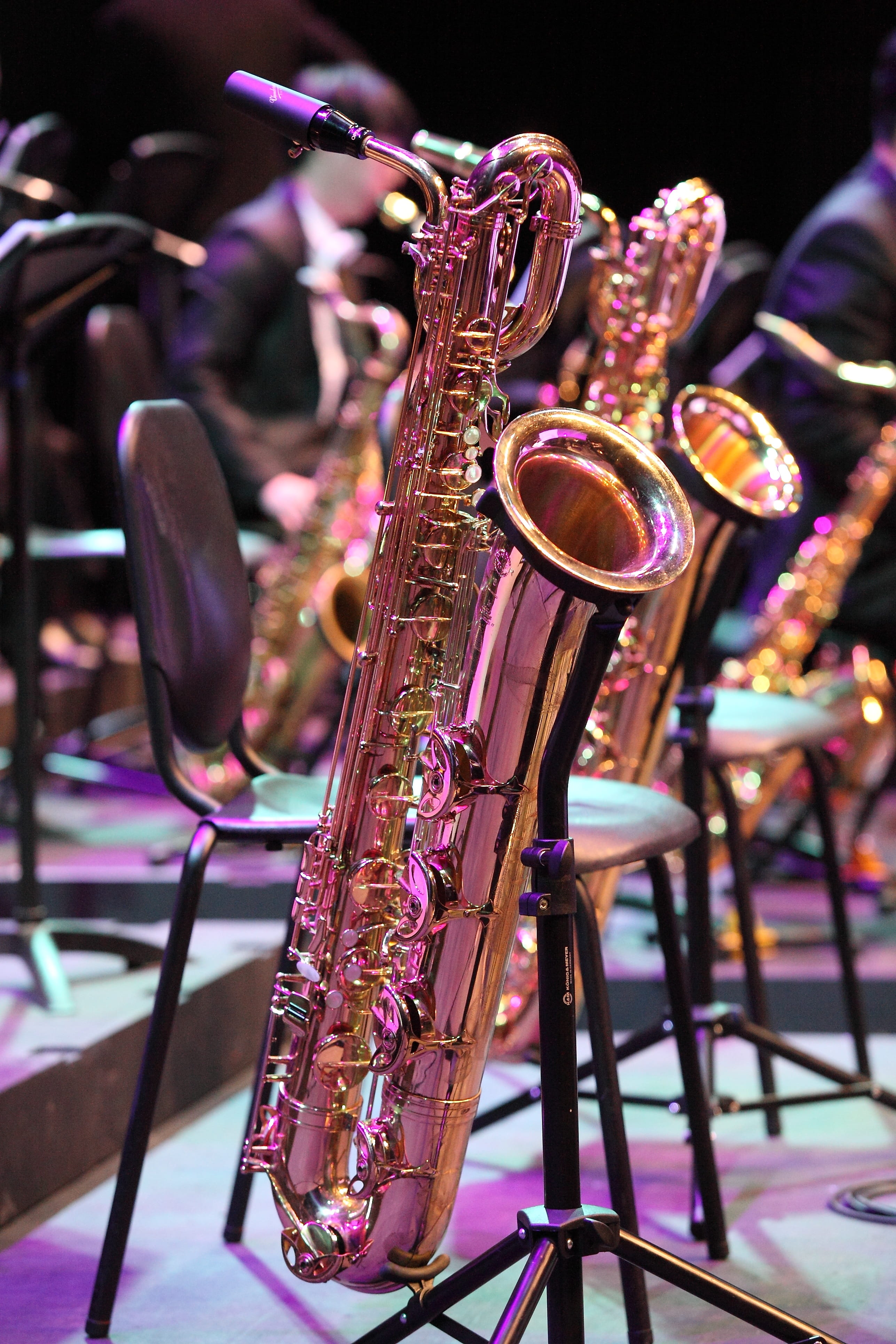 sound, focus on foreground, saxophone, day, jazz Music, stage - Performance Space, saxophone nine minutes, performance, still life, indoors, playing, entertainment, Phone HD Wallpaper