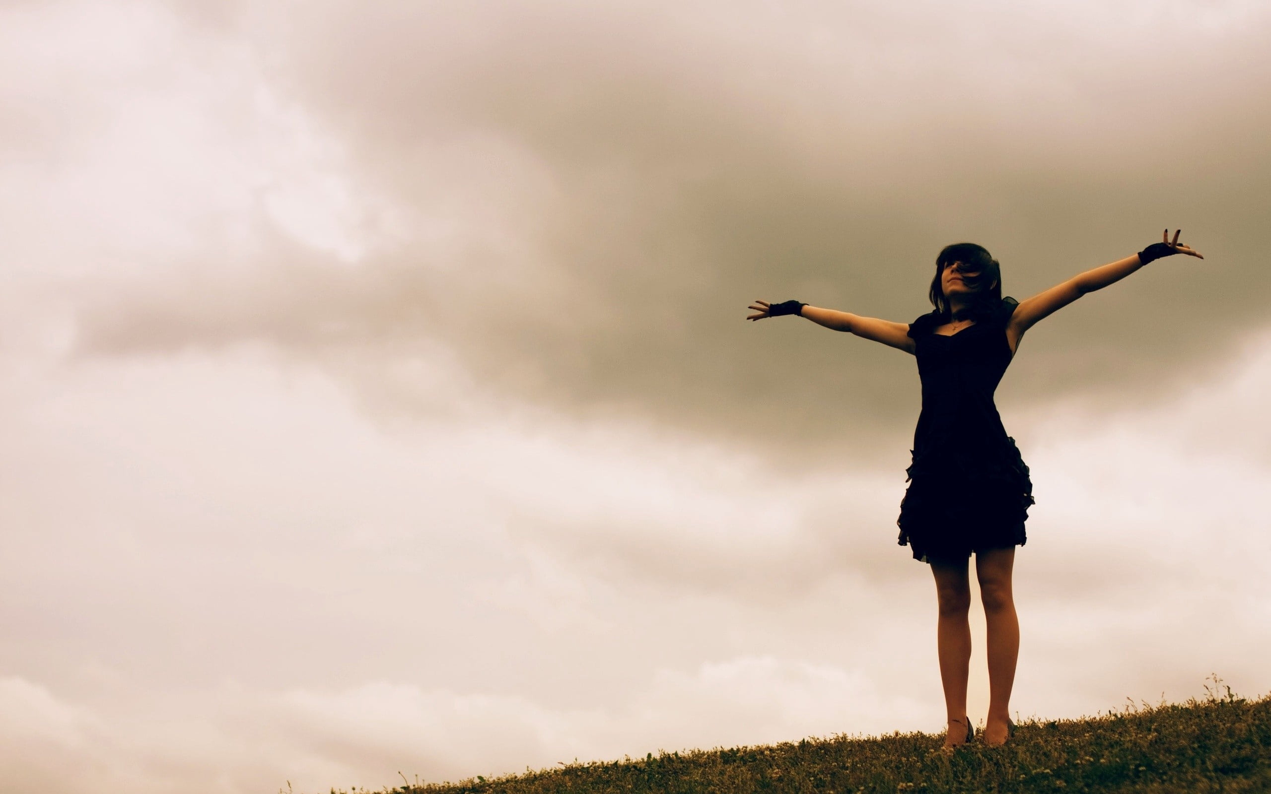 religion, success, beautiful, females, young women, cheerful, cloud - Sky, adult, sunset, people, one Person, healthy Lifestyle, sleeveless, black, limb, HD Wallpaper