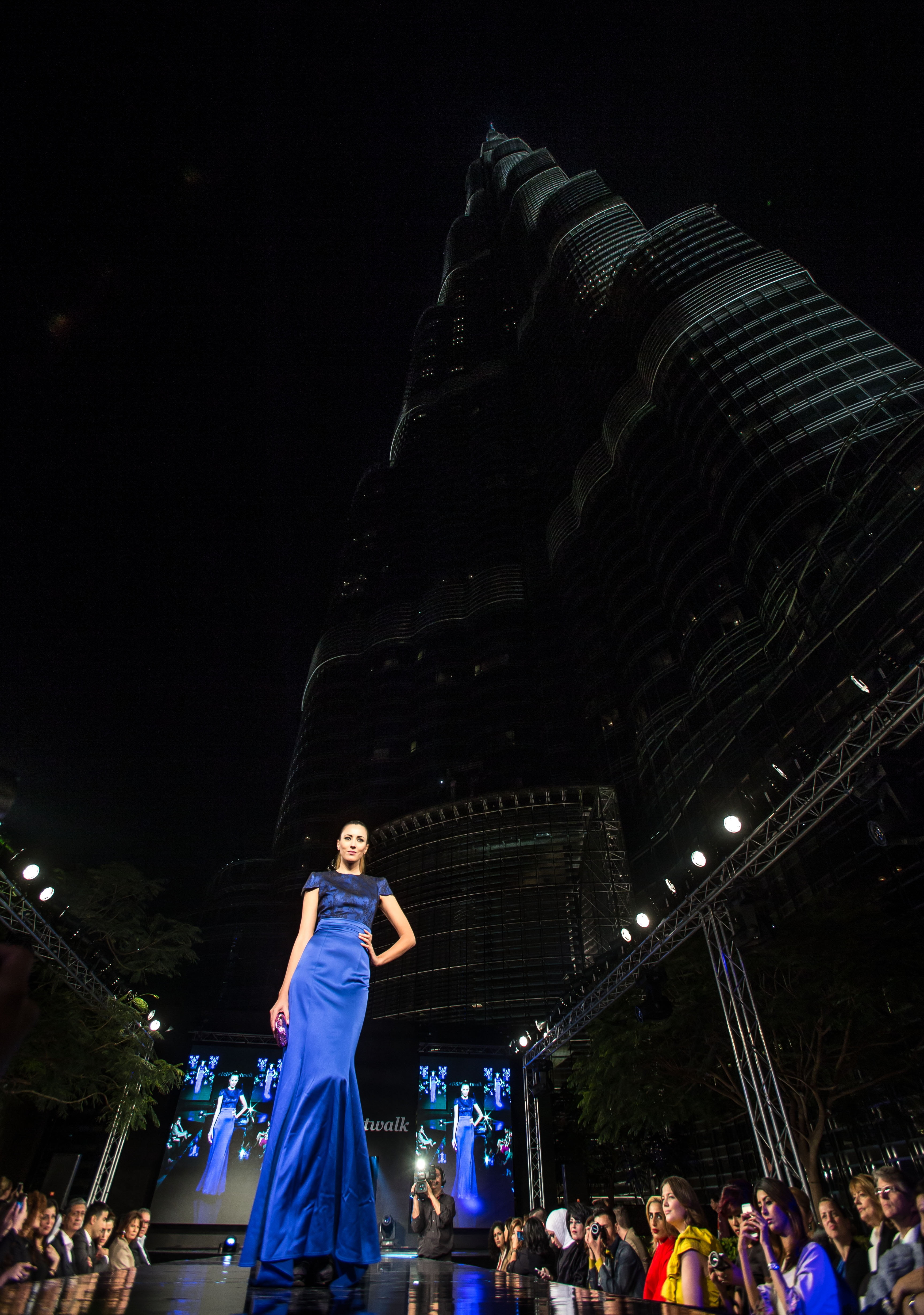 building exterior, clothes, clothing, girl, people, night, collection, woman, sky, 4K, runway, designer, gorgeous, tourism, travel, elegance, stylish, Phone HD Wallpaper