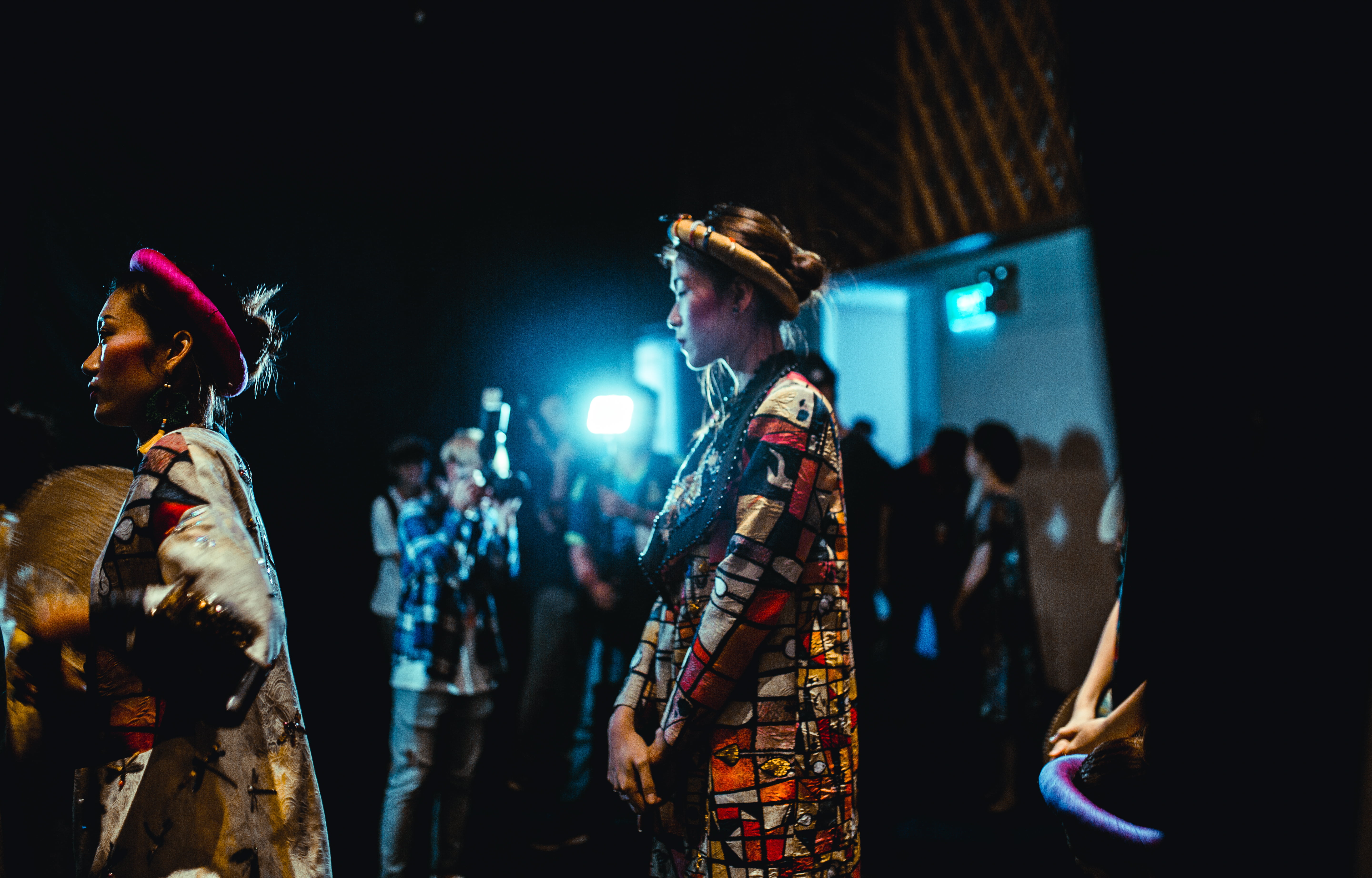 camera, show, young adult, night, group of people, nightlife, adult, wear, models, enjoyment, fashion, entertainment, musician, performance, people, stage - performance space, HD Wallpaper