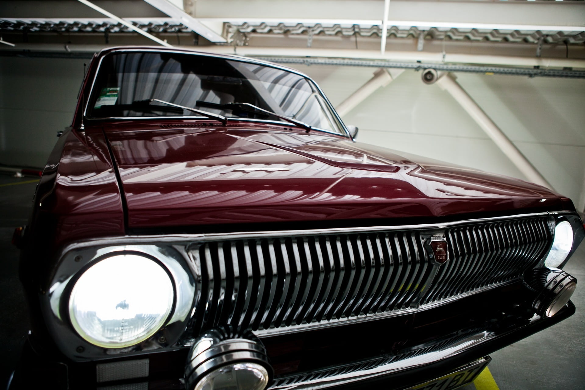 bumper, transportation, vehicle Hood, day, no People, Volga, headlight, retro, collectors Car, legend, mode of transportation, background, modern, close-up, HD Wallpaper