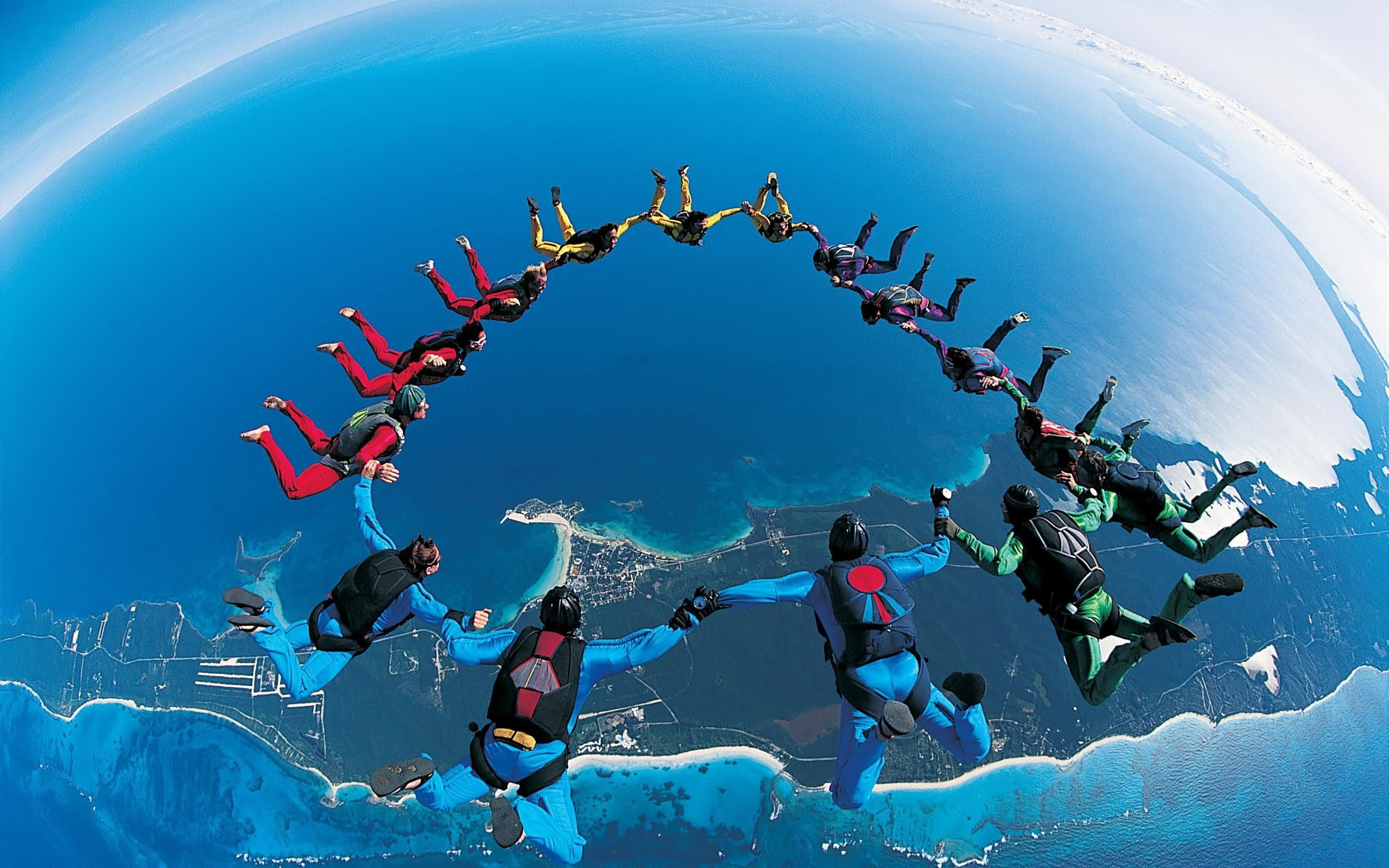 nature, parachute jump, synchronously, multi-Ethnic Group, men, togetherness, day, aerial View, outdoors, travel, group Of People, cheerful, team, beach, HD Wallpaper
